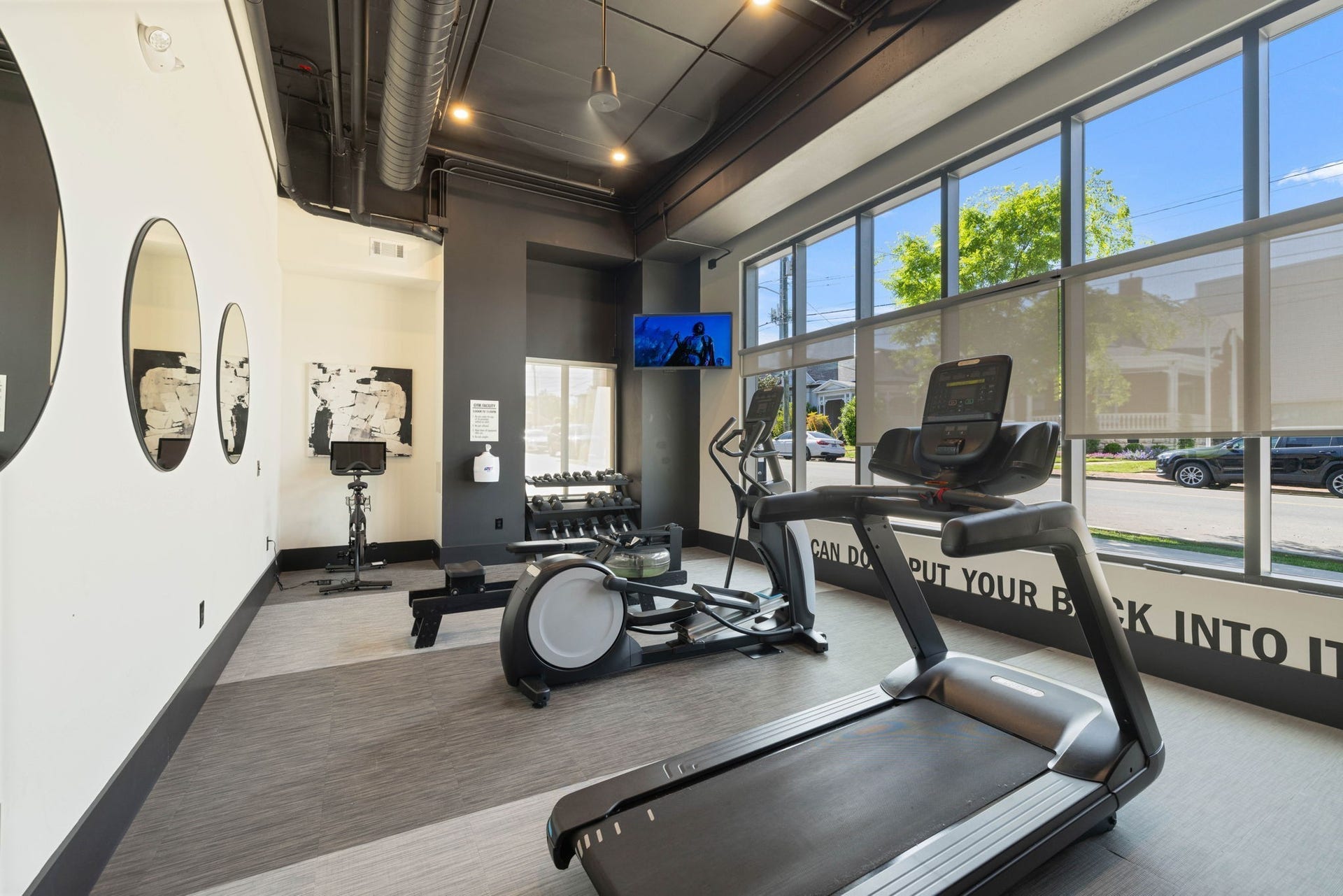 65 Lindsley Ave, #412, Nashville, TN 37210 Fitness center