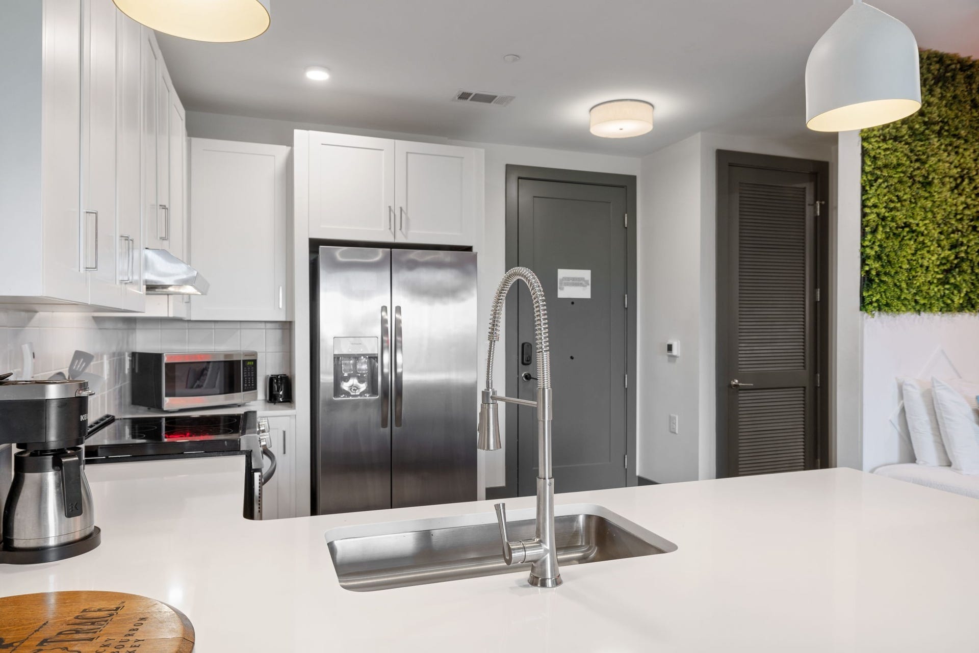 65 Lindsley Ave, #412, Nashville, TN 37210 65 Lindsley Ave, #412, Nashville, TN 37210