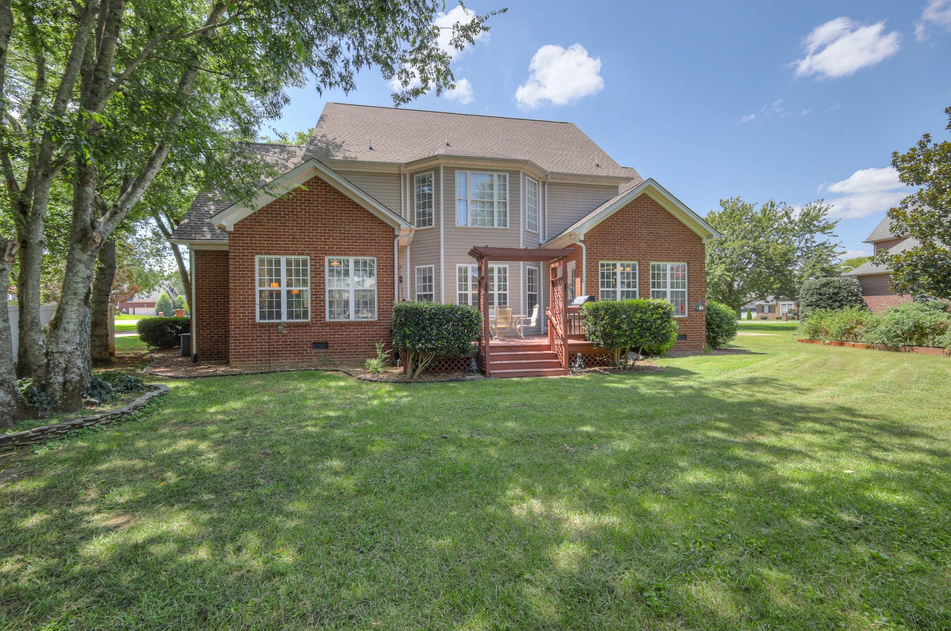 1040 Shoreham St, Murfreesboro, TN 37130 1040 Shoreham St, Murfreesboro, TN 37130