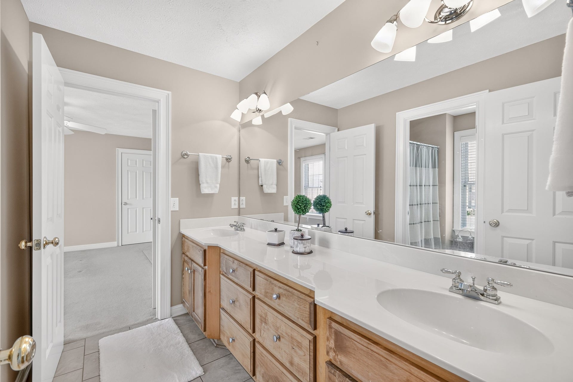 1040 Shoreham St, Murfreesboro, TN 37130 1040 Shoreham St, Murfreesboro, TN 37130