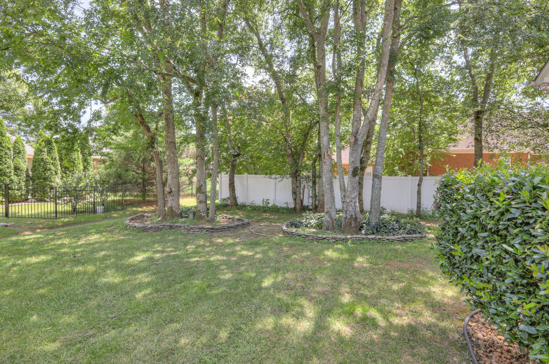 1040 Shoreham St, Murfreesboro, TN 37130 1040 Shoreham St, Murfreesboro, TN 37130