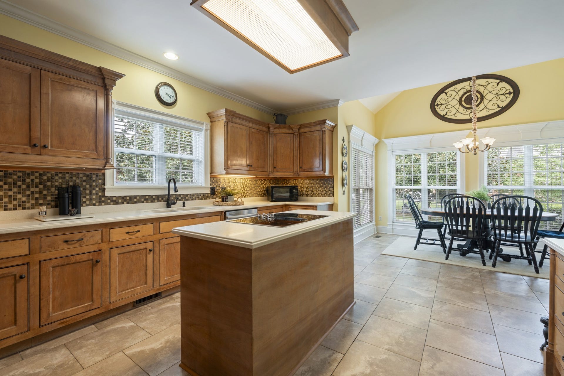 1040 Shoreham St, Murfreesboro, TN 37130 1040 Shoreham St, Murfreesboro, TN 37130