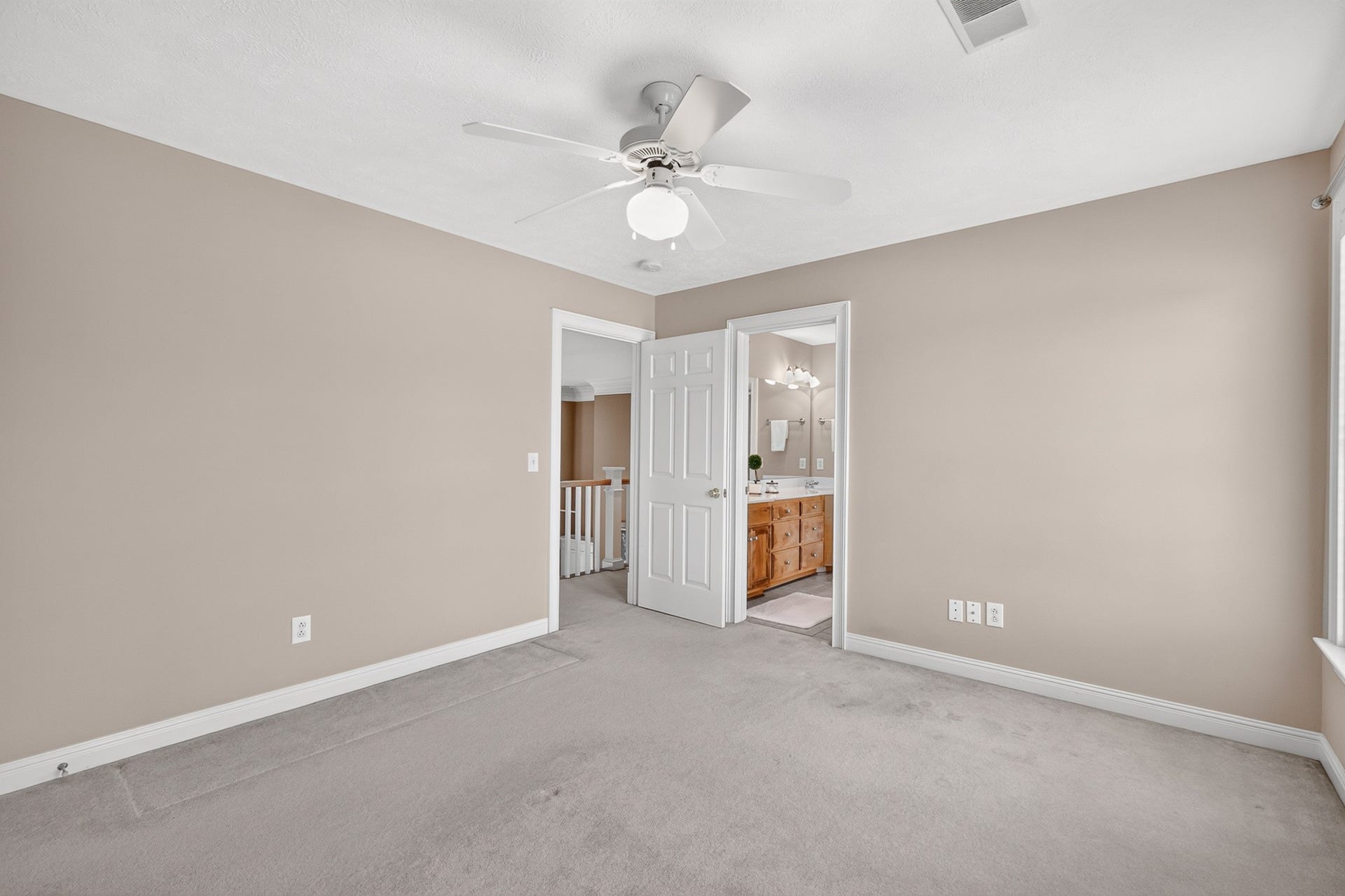1040 Shoreham St, Murfreesboro, TN 37130 1040 Shoreham St, Murfreesboro, TN 37130