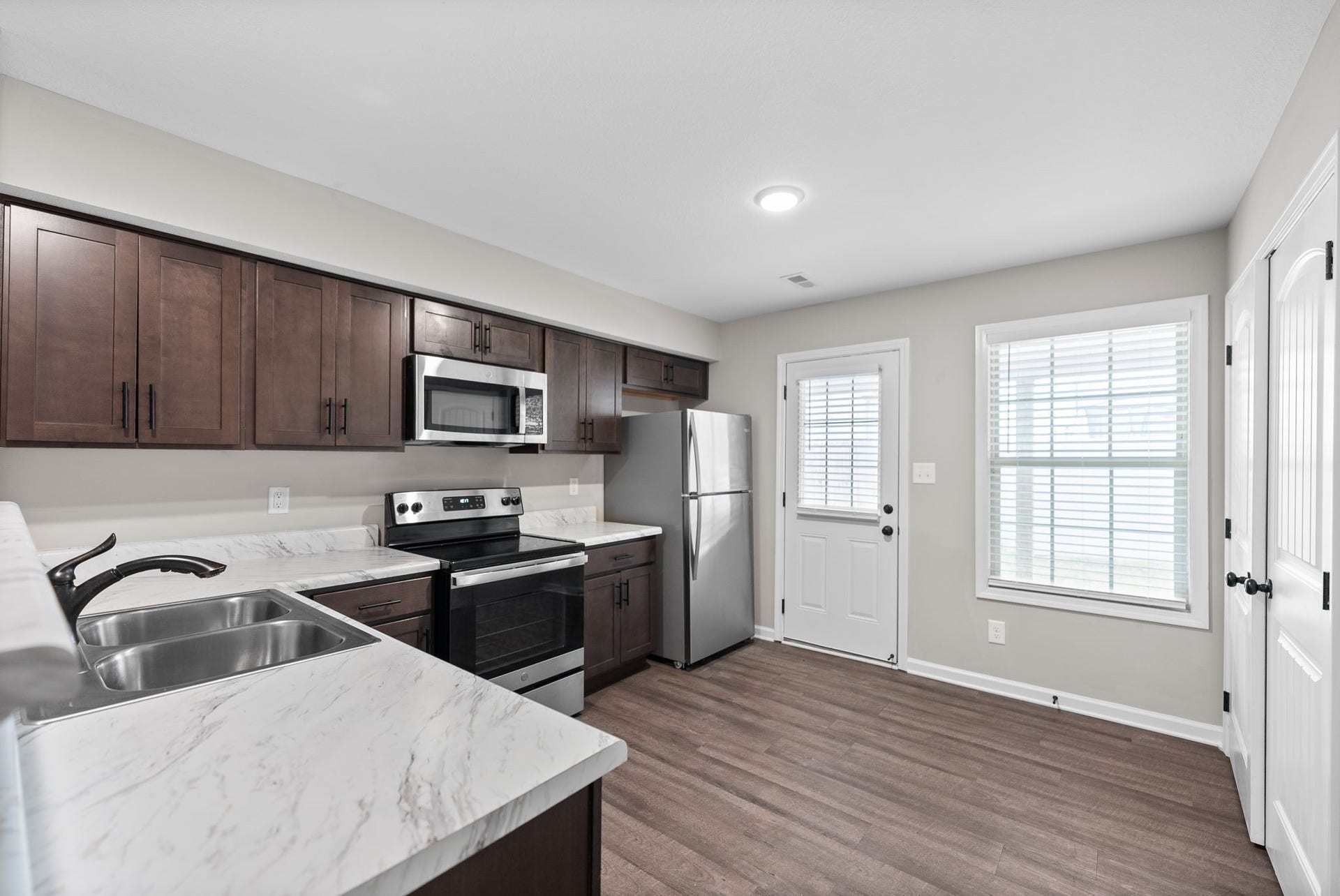 418 Peachers Mill Rd, #G1, Clarksville, TN 37042 418 Peachers Mill Rd, #G1, Clarksville, TN 37042