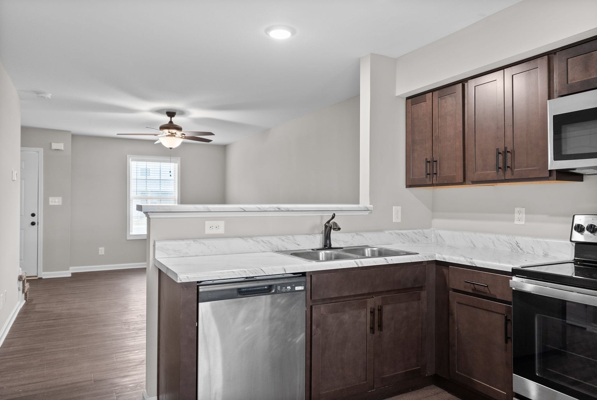 418 Peachers Mill Rd, #G1, Clarksville, TN 37042 418 Peachers Mill Rd, #G1, Clarksville, TN 37042
