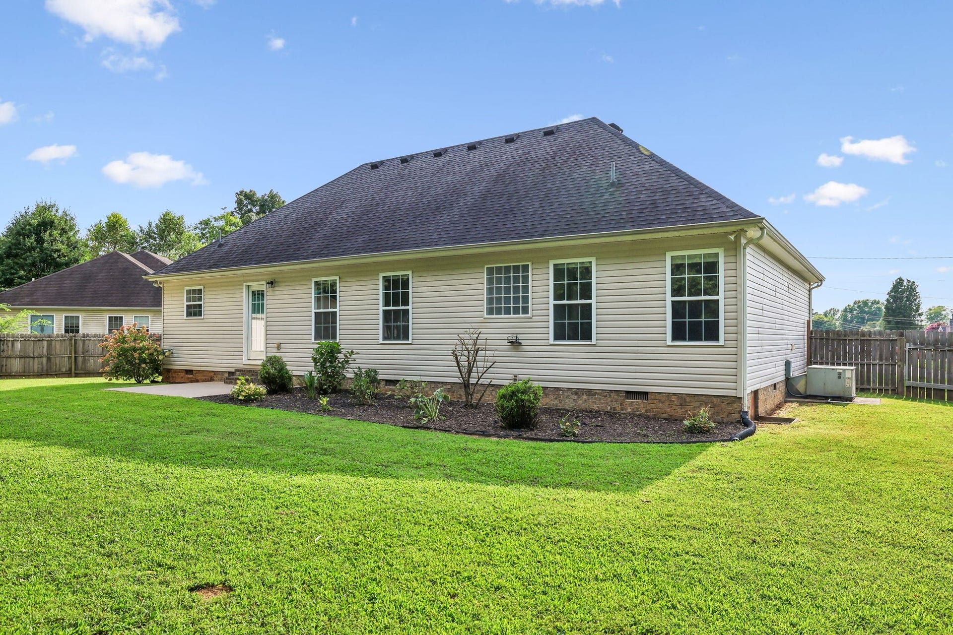 122 Raven Ct, Shelbyville, TN 37160 122 Raven Ct, Shelbyville, TN 37160