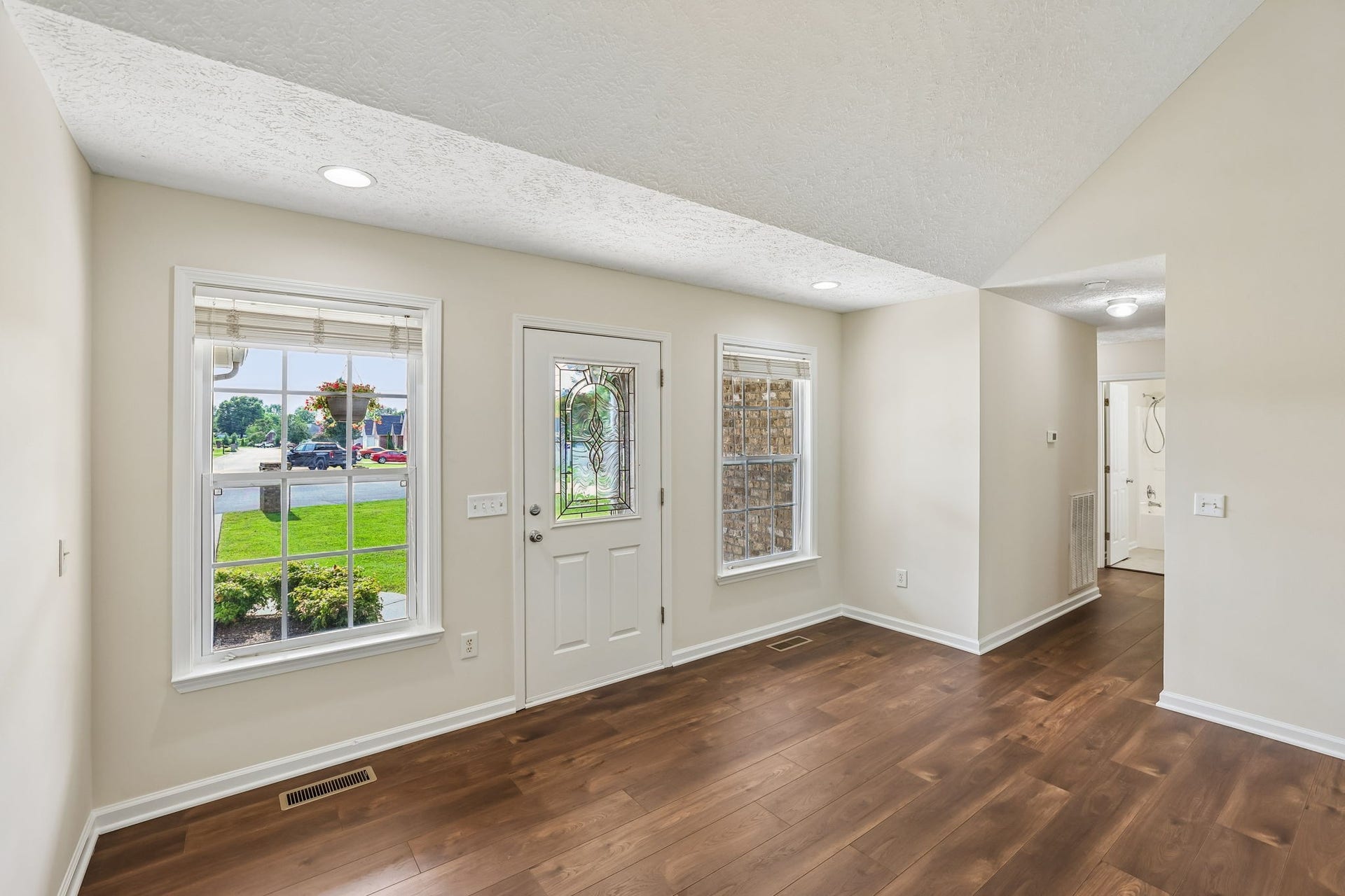 122 Raven Ct, Shelbyville, TN 37160 122 Raven Ct, Shelbyville, TN 37160
