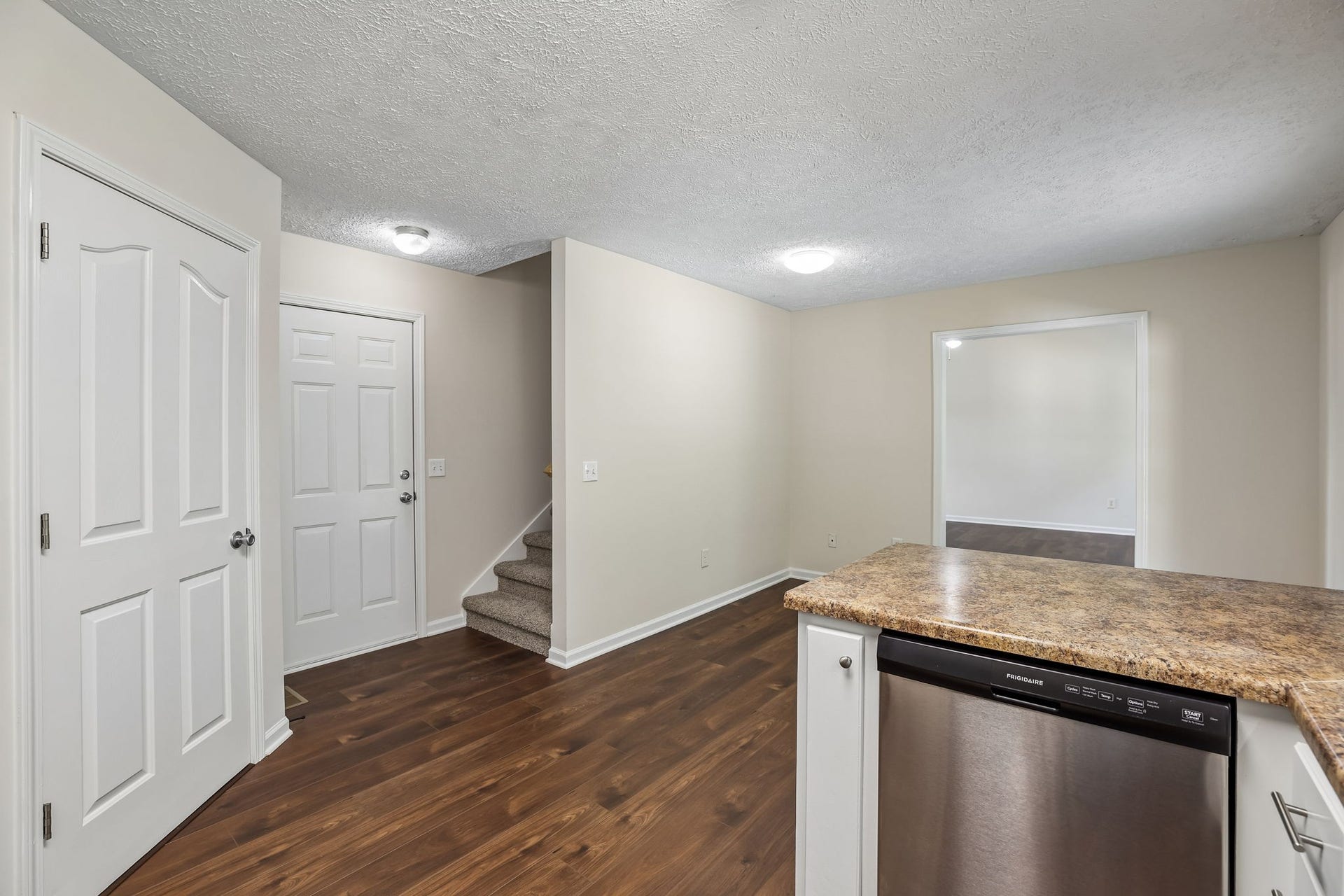 122 Raven Ct, Shelbyville, TN 37160 122 Raven Ct, Shelbyville, TN 37160