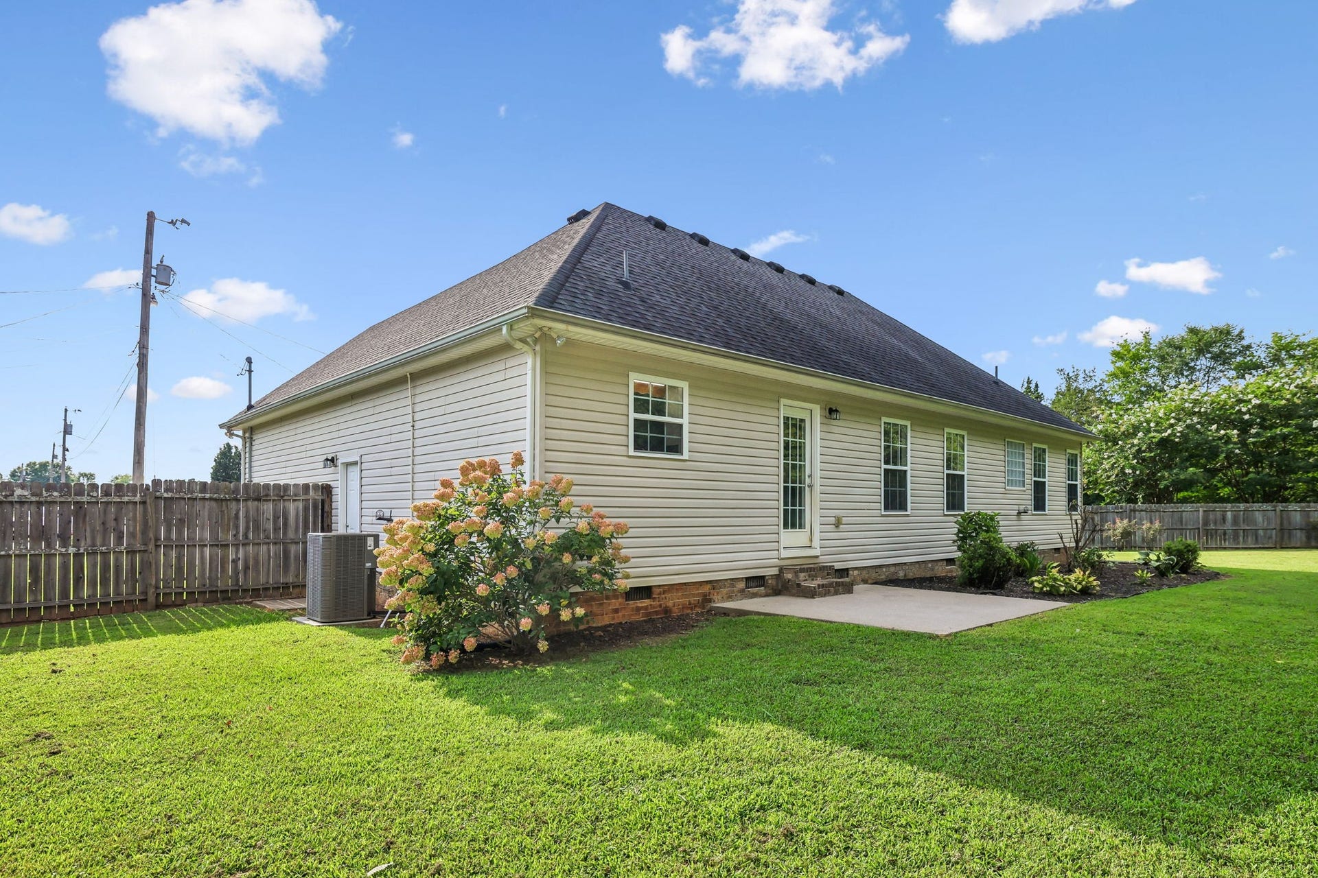 122 Raven Ct, Shelbyville, TN 37160 122 Raven Ct, Shelbyville, TN 37160