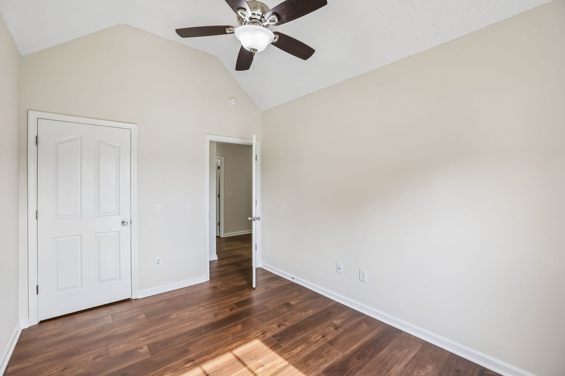 122 Raven Ct, Shelbyville, TN 37160 122 Raven Ct, Shelbyville, TN 37160