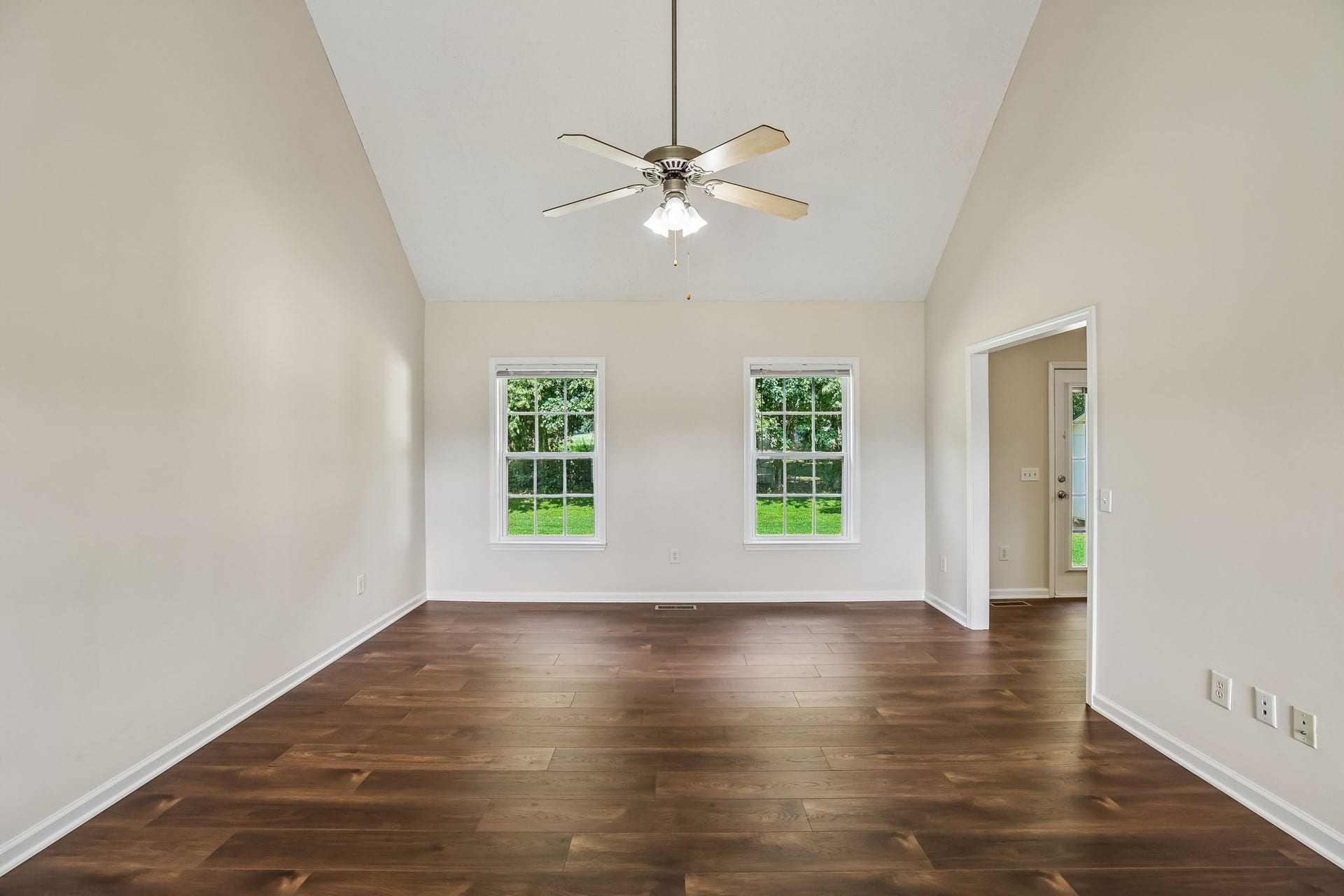 122 Raven Ct, Shelbyville, TN 37160 122 Raven Ct, Shelbyville, TN 37160