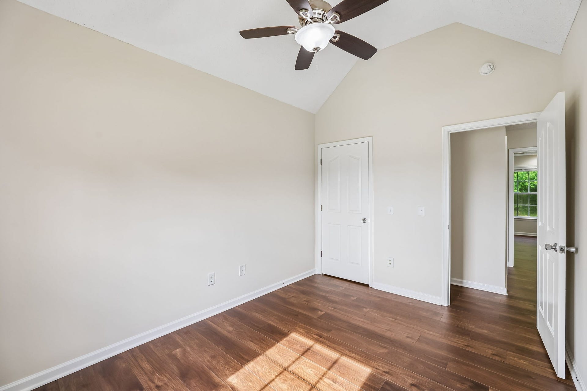 122 Raven Ct, Shelbyville, TN 37160 122 Raven Ct, Shelbyville, TN 37160