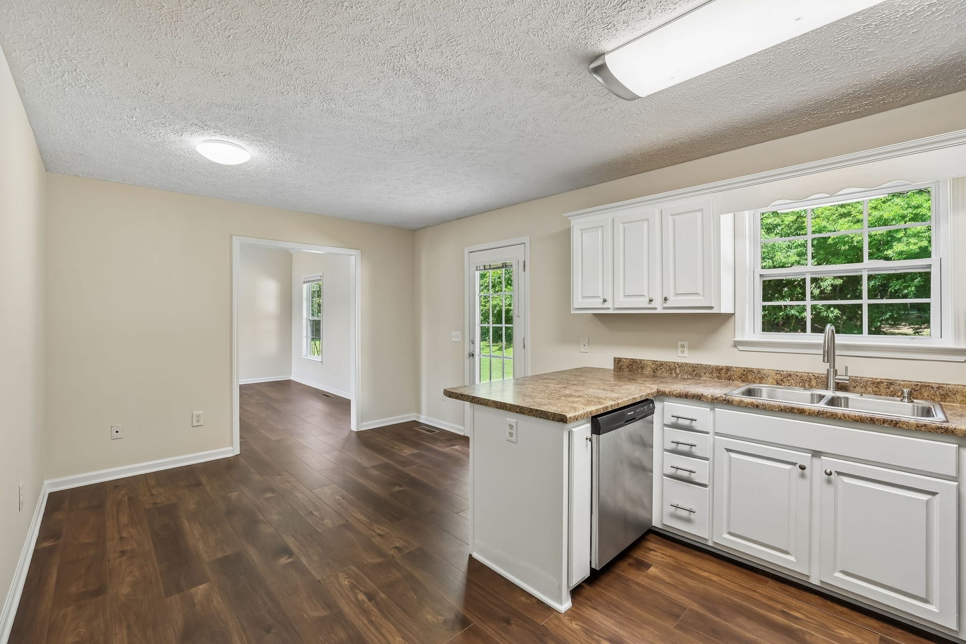 122 Raven Ct, Shelbyville, TN 37160 122 Raven Ct, Shelbyville, TN 37160