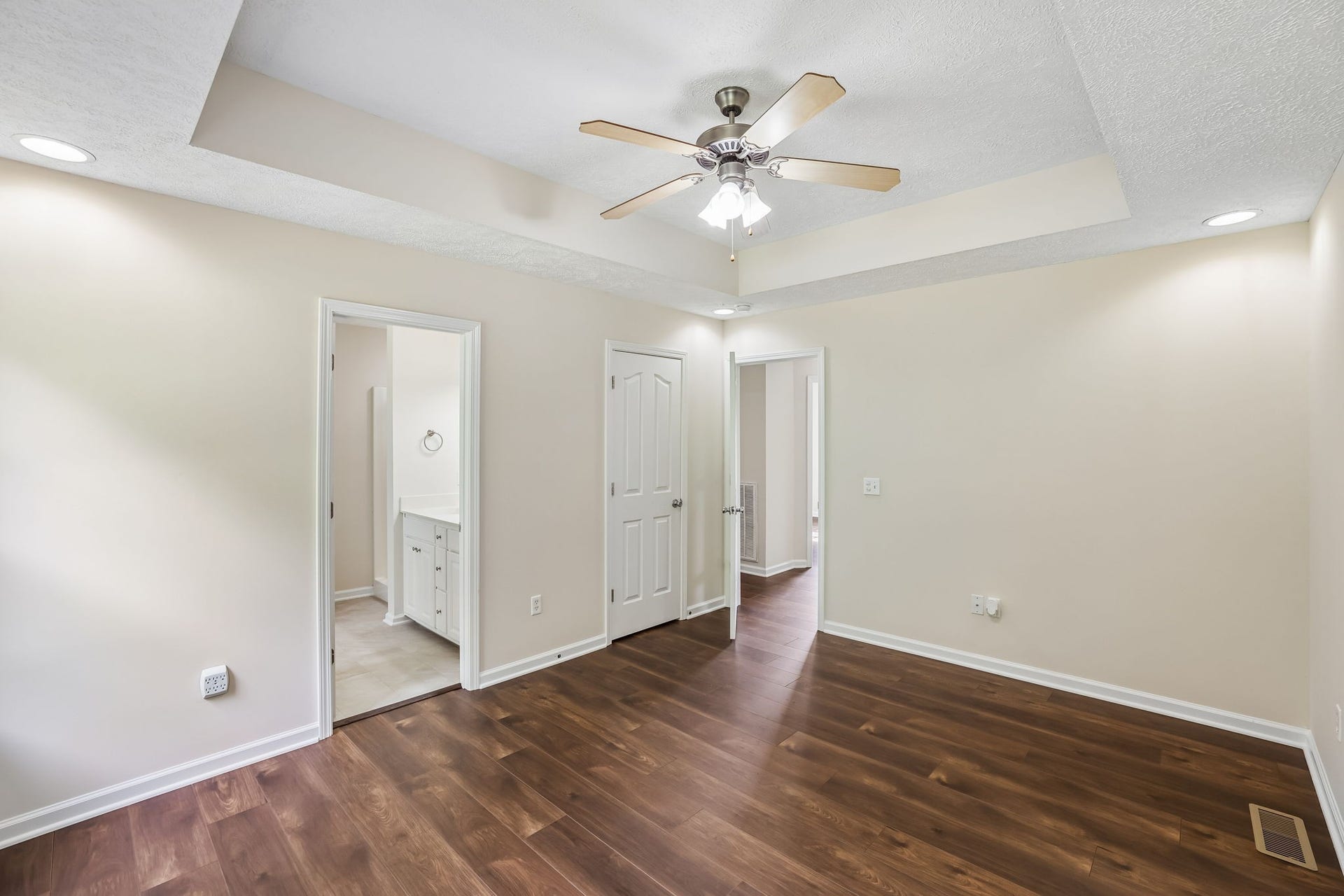 122 Raven Ct, Shelbyville, TN 37160 122 Raven Ct, Shelbyville, TN 37160