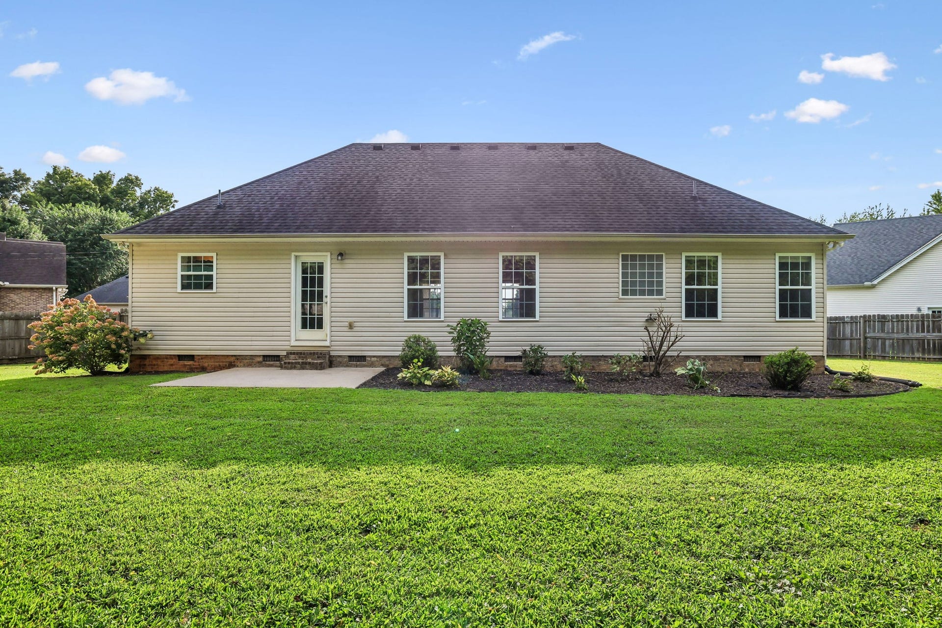 122 Raven Ct, Shelbyville, TN 37160 122 Raven Ct, Shelbyville, TN 37160