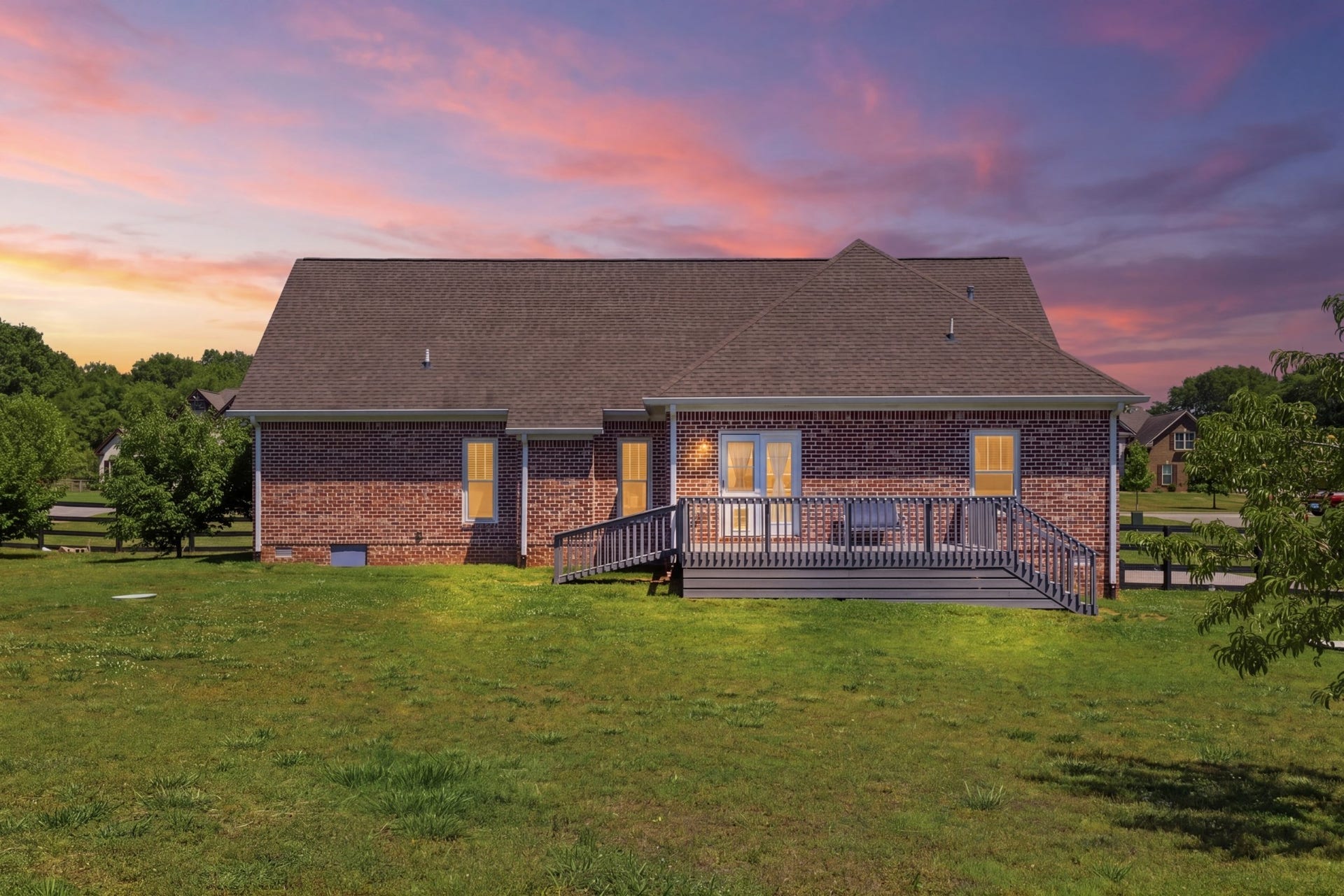 4016 Pleasant Gate Ln, Columbia, TN 38401 4016 Pleasant Gate Ln, Columbia, TN 38401