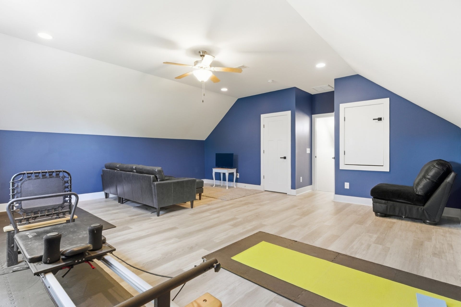 4016 Pleasant Gate Ln, Columbia, TN 38401 4016 Pleasant Gate Ln, Columbia, TN 38401