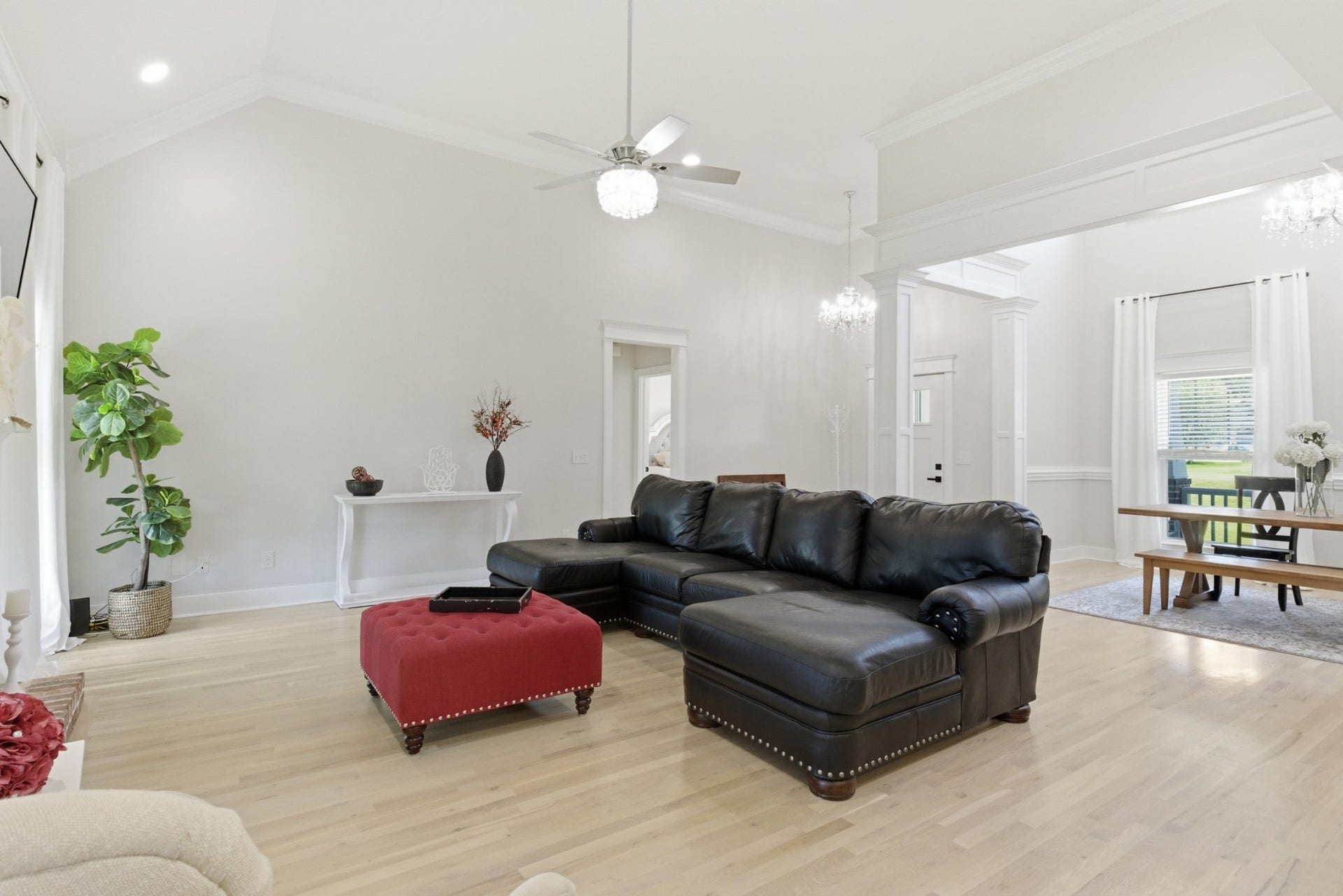 4016 Pleasant Gate Ln, Columbia, TN 38401 4016 Pleasant Gate Ln, Columbia, TN 38401