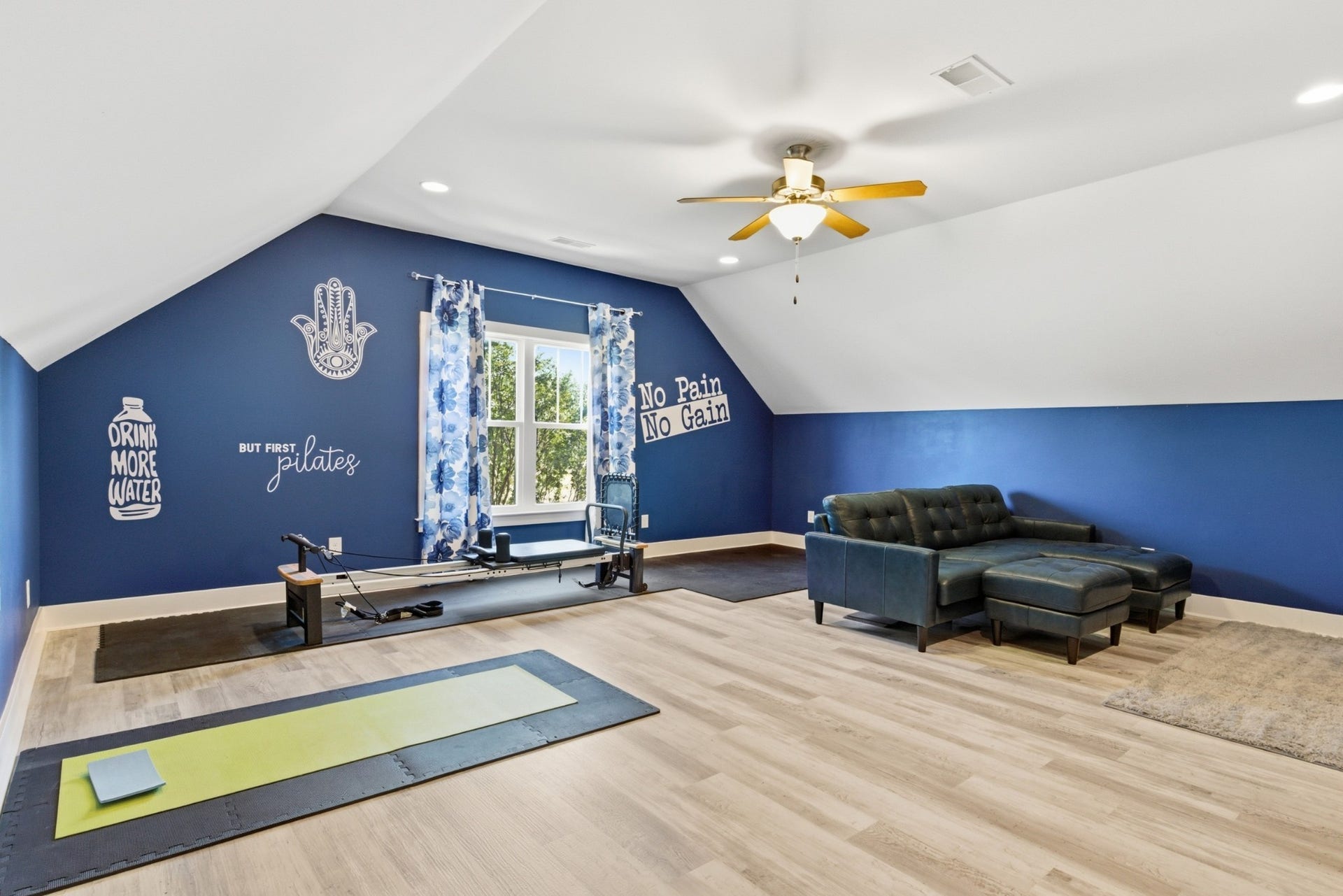 4016 Pleasant Gate Ln, Columbia, TN 38401 4016 Pleasant Gate Ln, Columbia, TN 38401