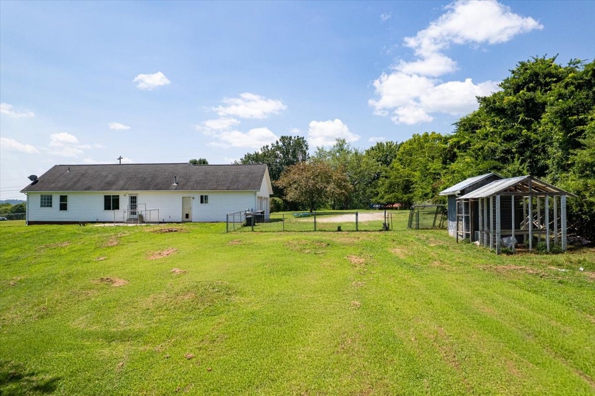 2454 Gene Fitzgerald Rd, Columbia, TN 38401 2454 Gene Fitzgerald Rd, Columbia, TN 38401