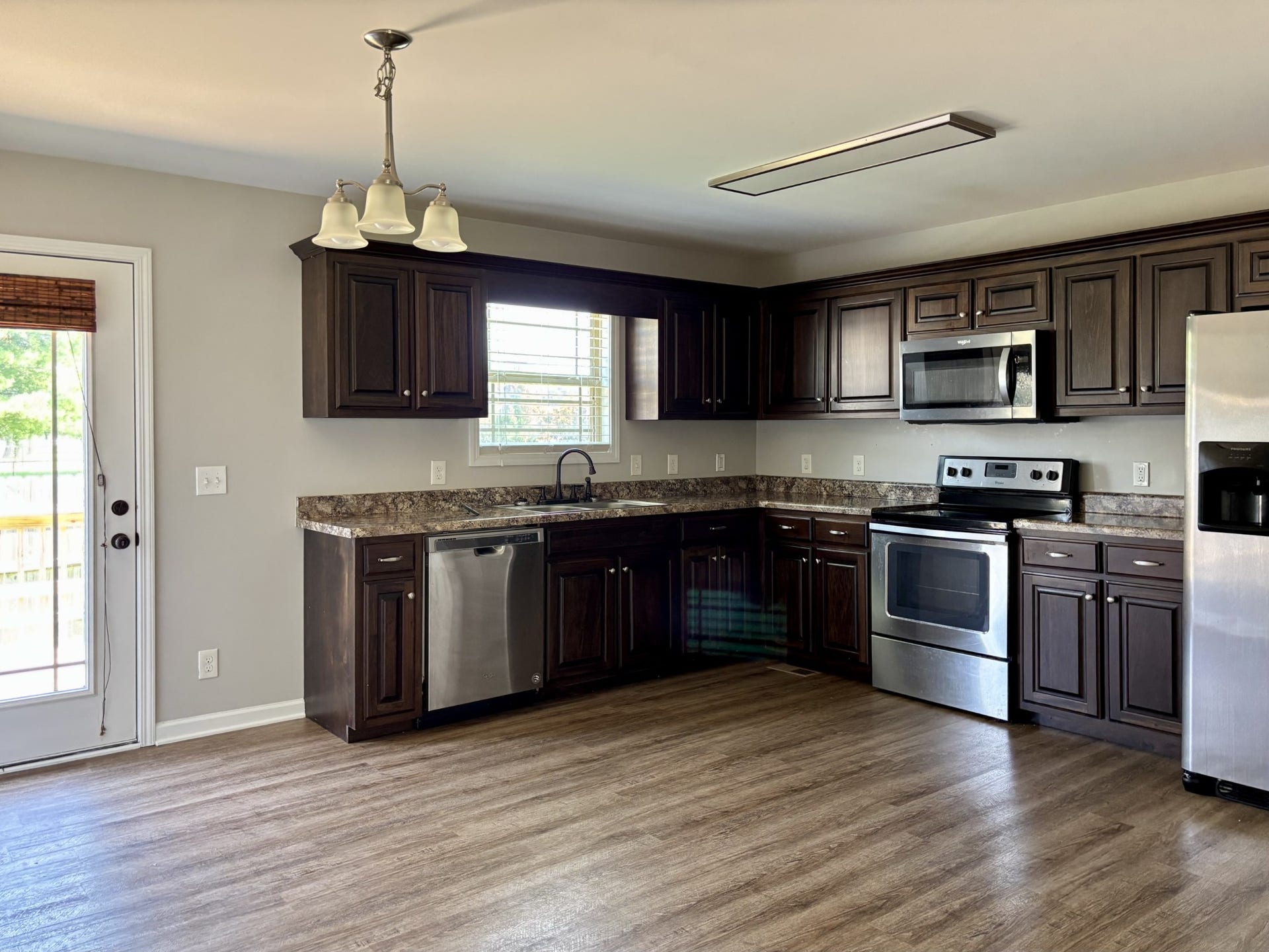 76 Al White Dr, Manchester, TN 37355 Eat In Kitchen