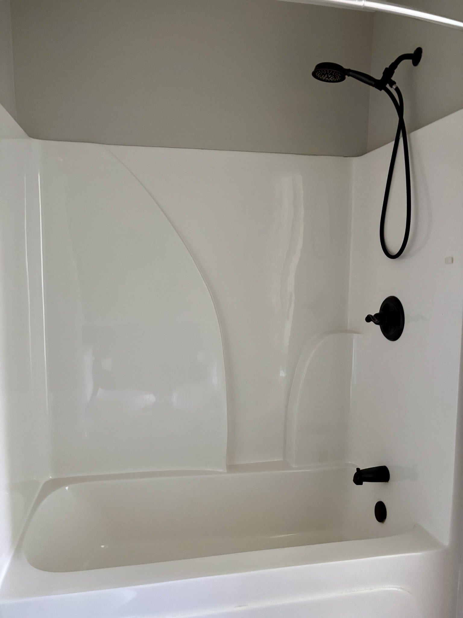 76 Al White Dr, Manchester, TN 37355 Main BR Bath/Shower