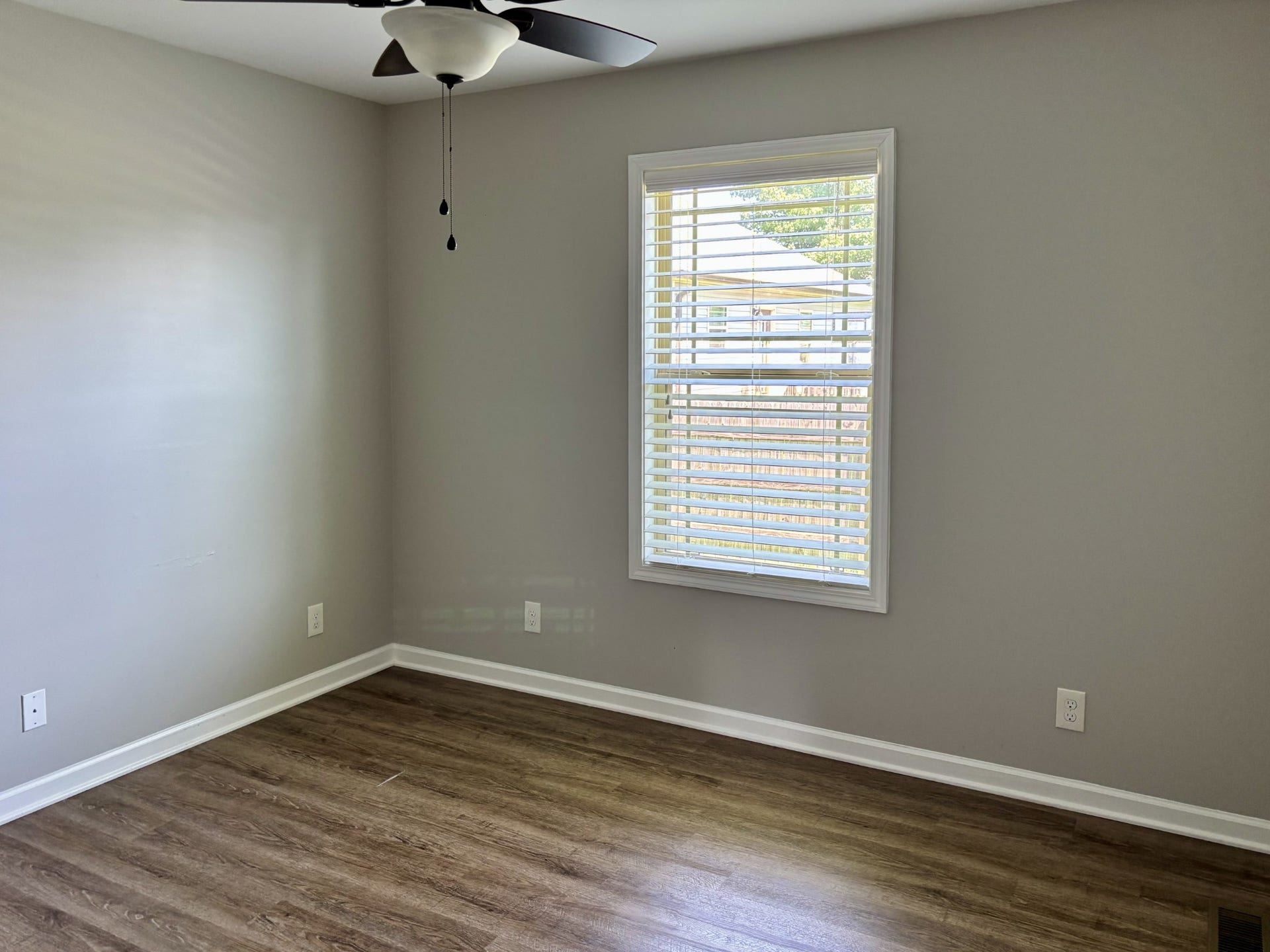76 Al White Dr, Manchester, TN 37355 3rd Bedroom