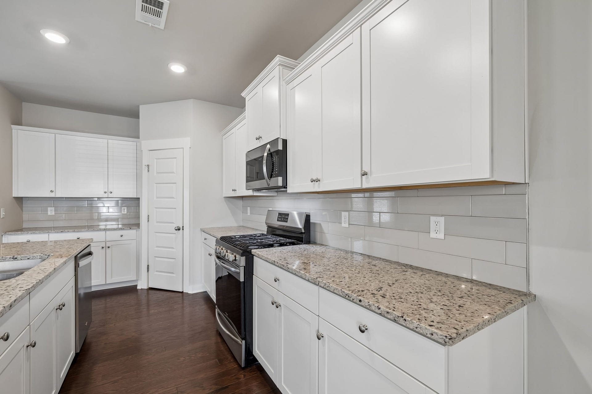 854 Sapphire Dr, Murfreesboro, TN 37128 854 Sapphire Dr, Murfreesboro, TN 37128