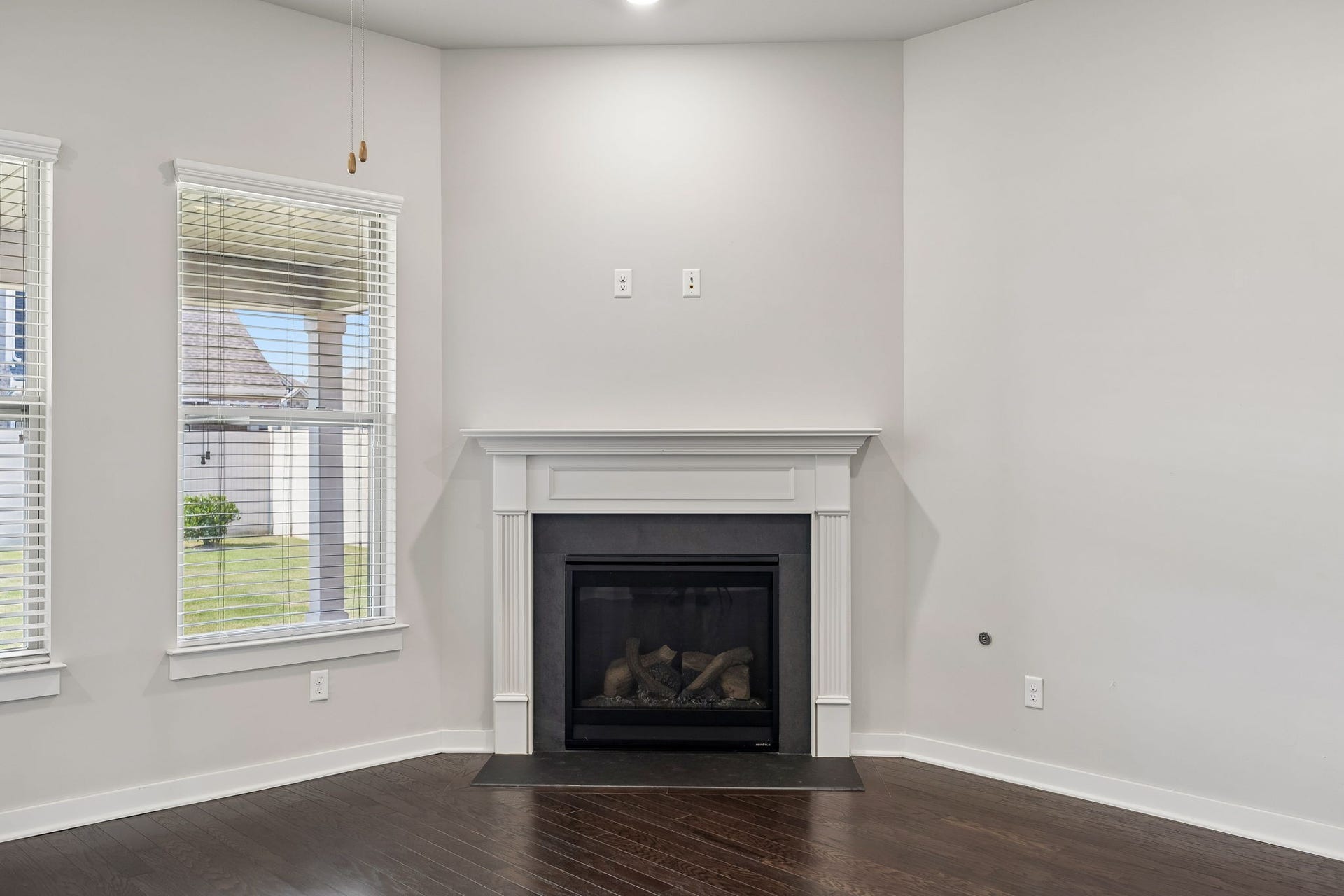 854 Sapphire Dr, Murfreesboro, TN 37128 854 Sapphire Dr, Murfreesboro, TN 37128