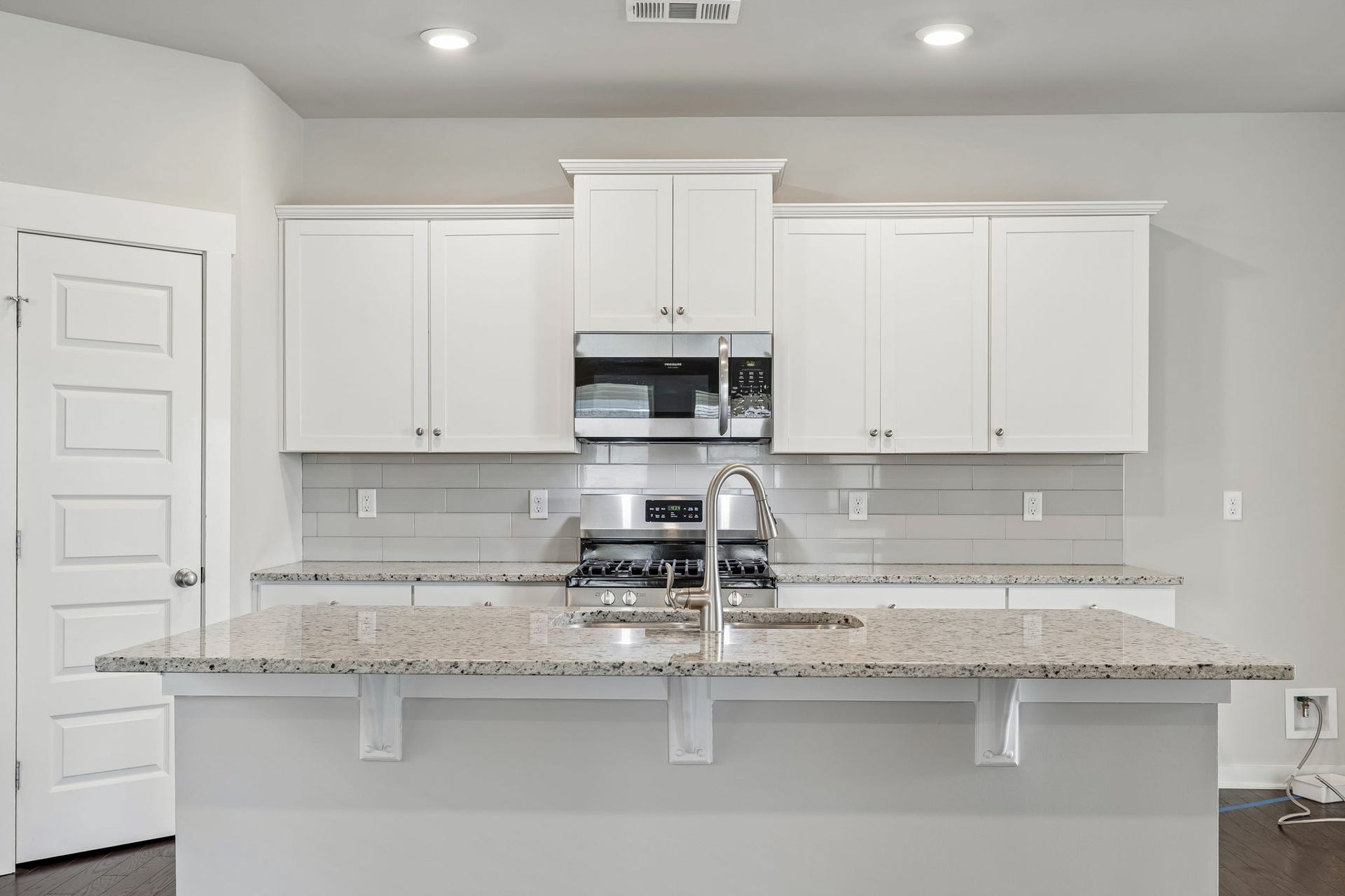 854 Sapphire Dr, Murfreesboro, TN 37128 854 Sapphire Dr, Murfreesboro, TN 37128