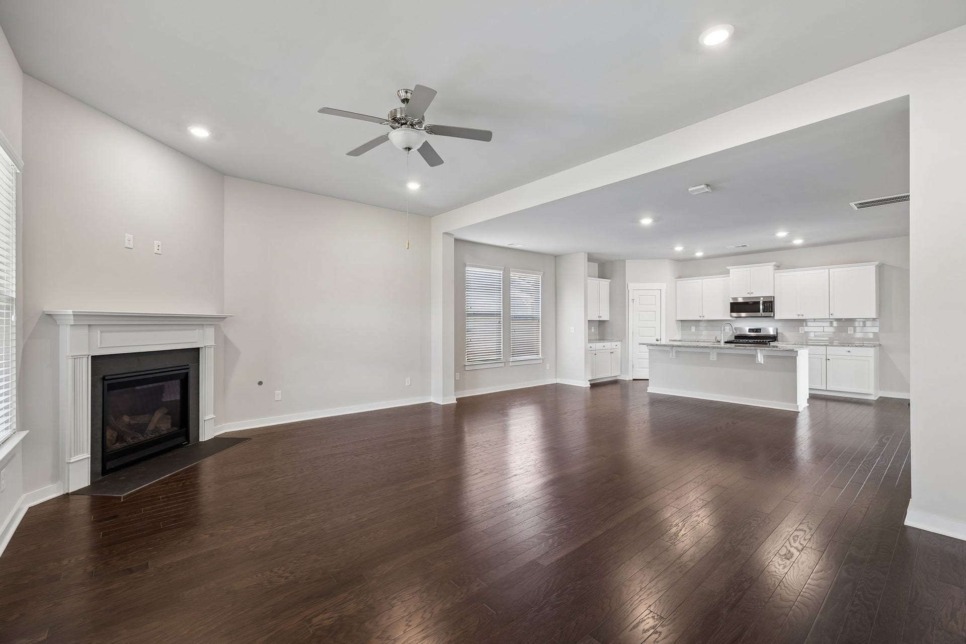 854 Sapphire Dr, Murfreesboro, TN 37128 854 Sapphire Dr, Murfreesboro, TN 37128