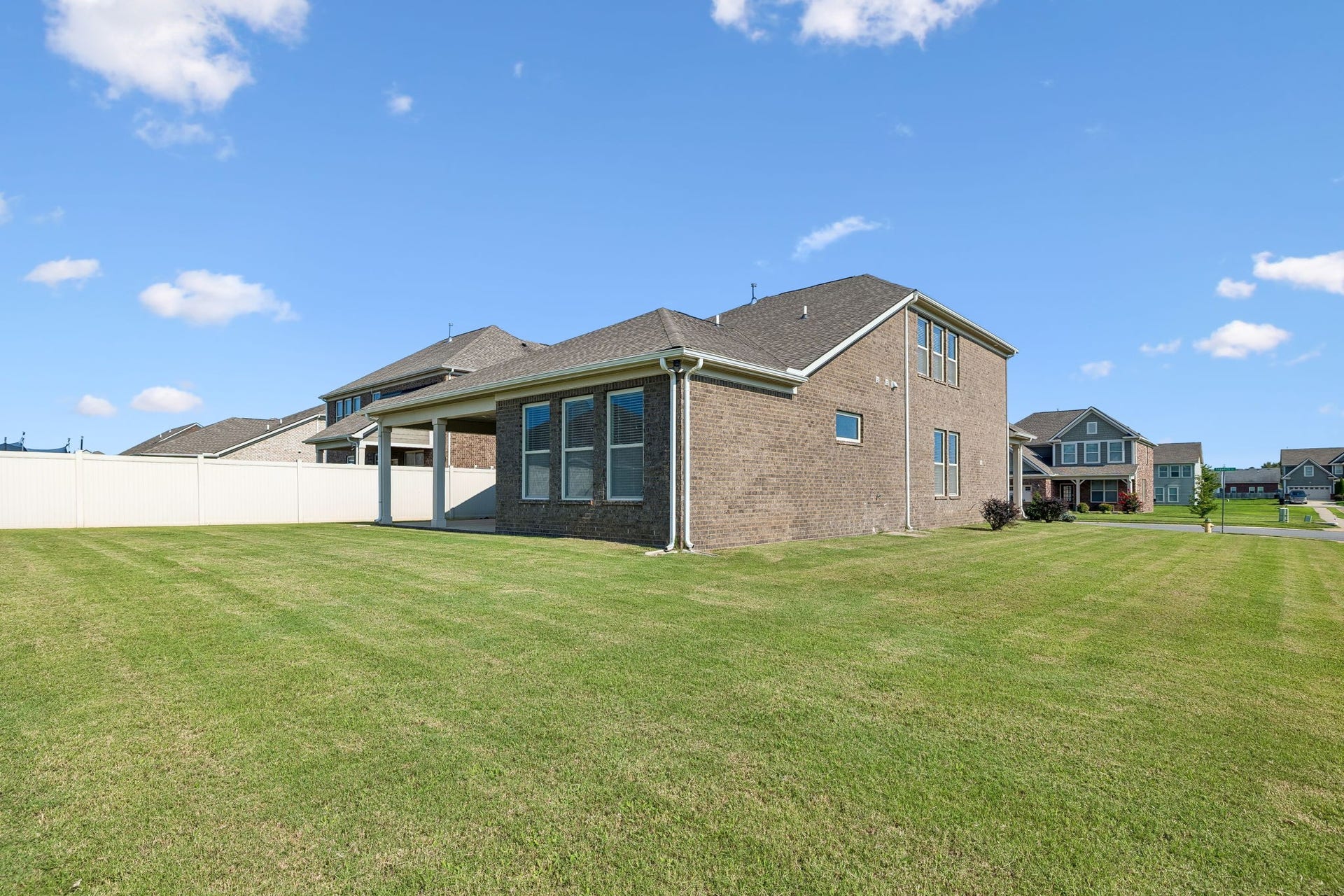 854 Sapphire Dr, Murfreesboro, TN 37128 854 Sapphire Dr, Murfreesboro, TN 37128