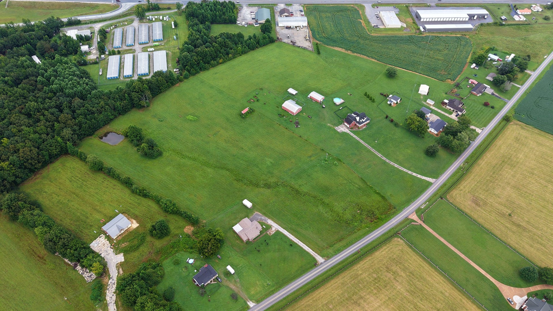 300 Sixteenth Model Rd, Manchester, TN 37355 300 Sixteenth Model Rd, Manchester, TN 37355