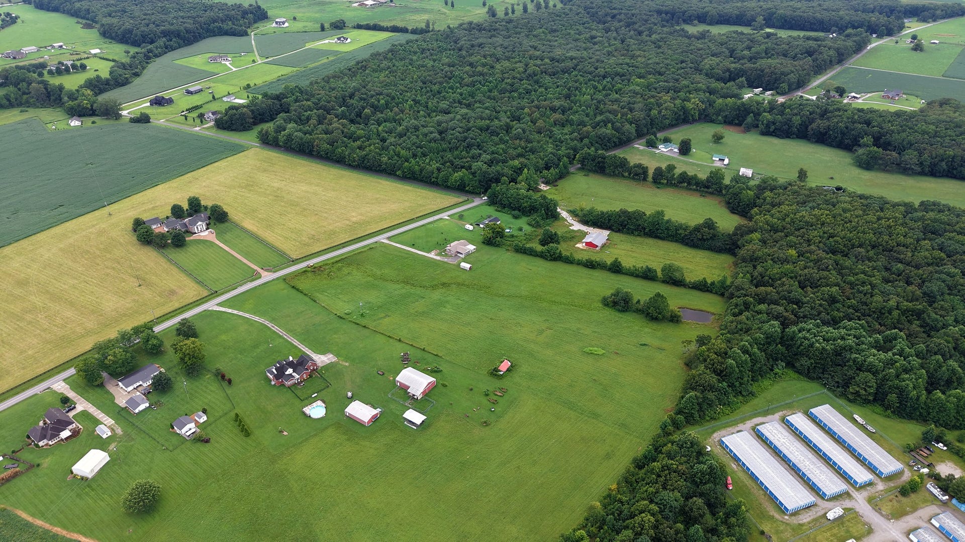 300 Sixteenth Model Rd, Manchester, TN 37355 300 Sixteenth Model Rd, Manchester, TN 37355