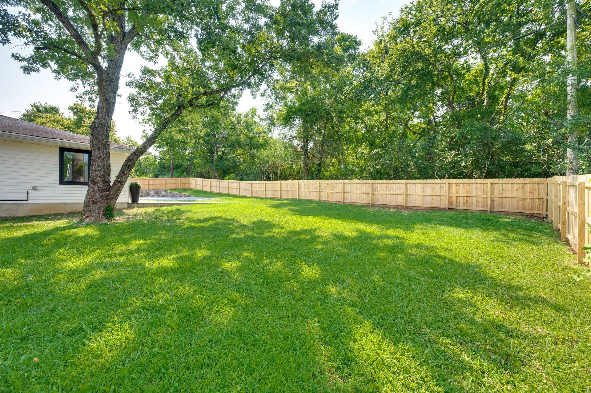 1205 Saint Marys Ln, Nashville, TN 37218 1205 Saint Marys Ln, Nashville, TN 37218