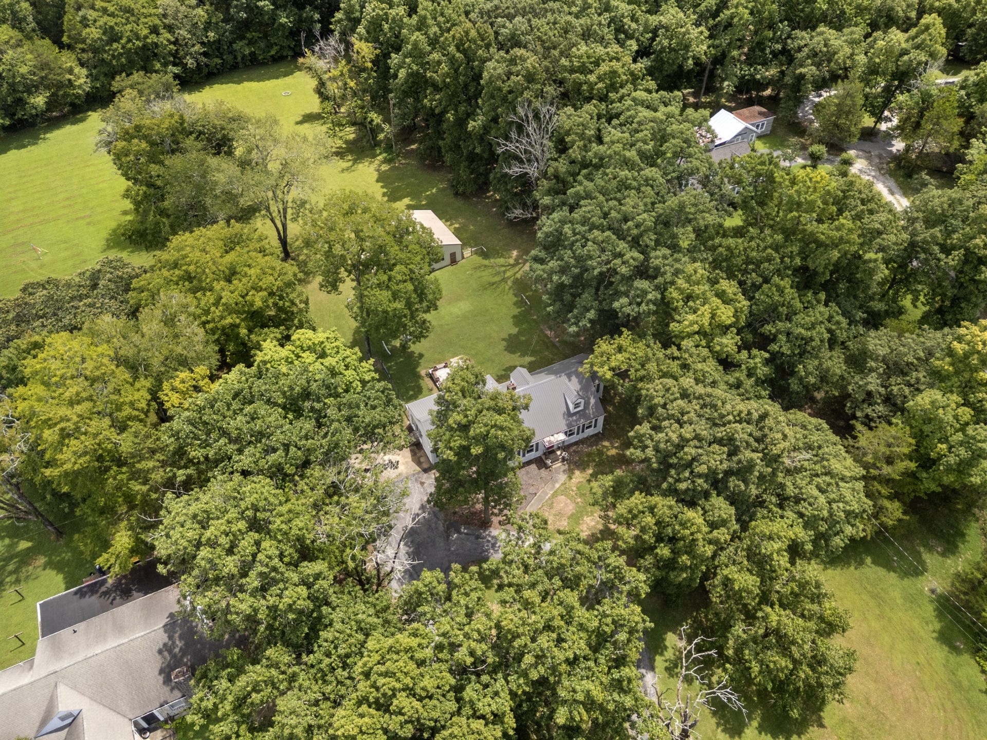 971 Yell Rd, Lewisburg, TN 37091