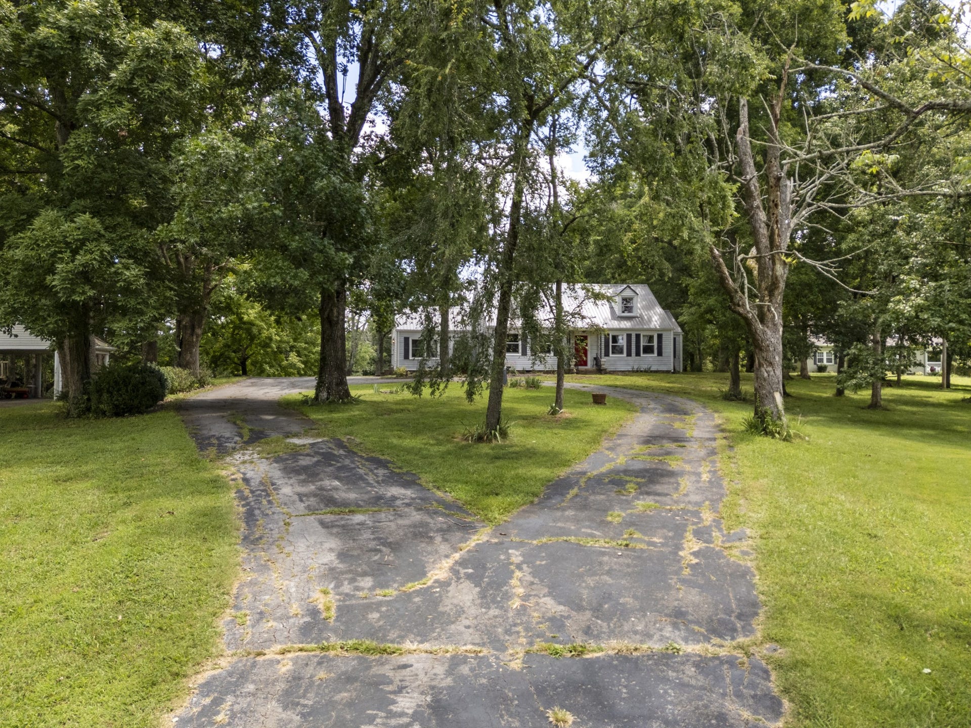 971 Yell Rd, Lewisburg, TN 37091