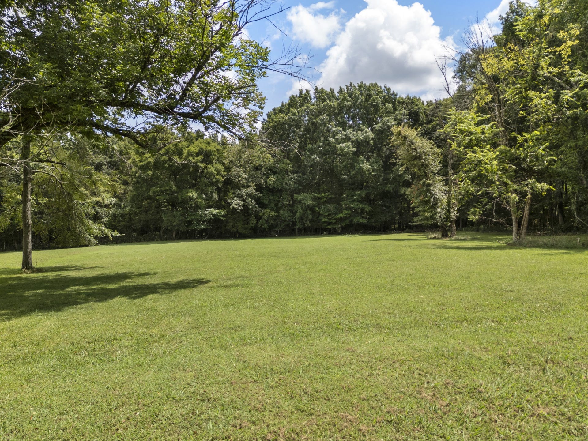 971 Yell Rd, Lewisburg, TN 37091