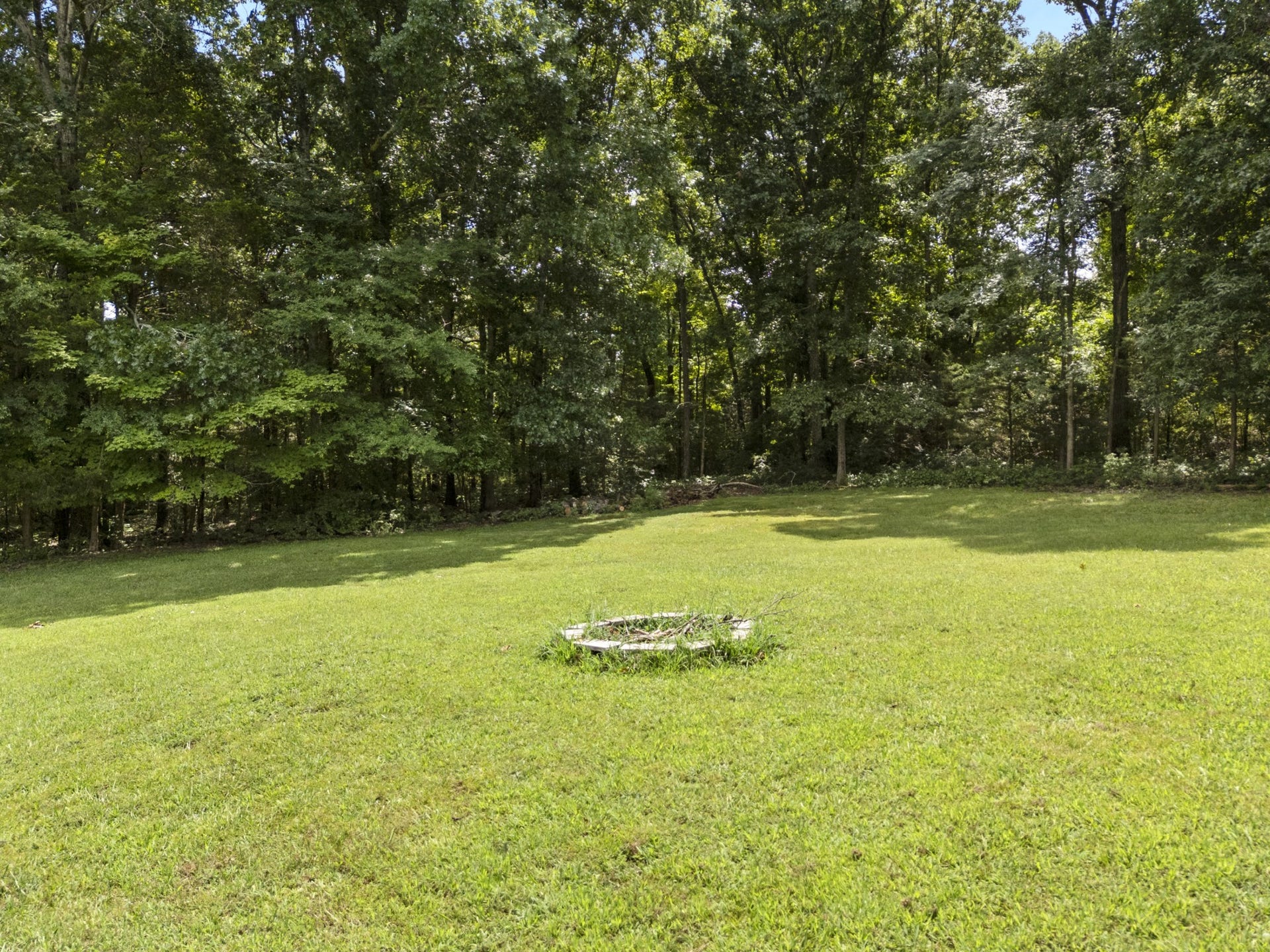 971 Yell Rd, Lewisburg, TN 37091