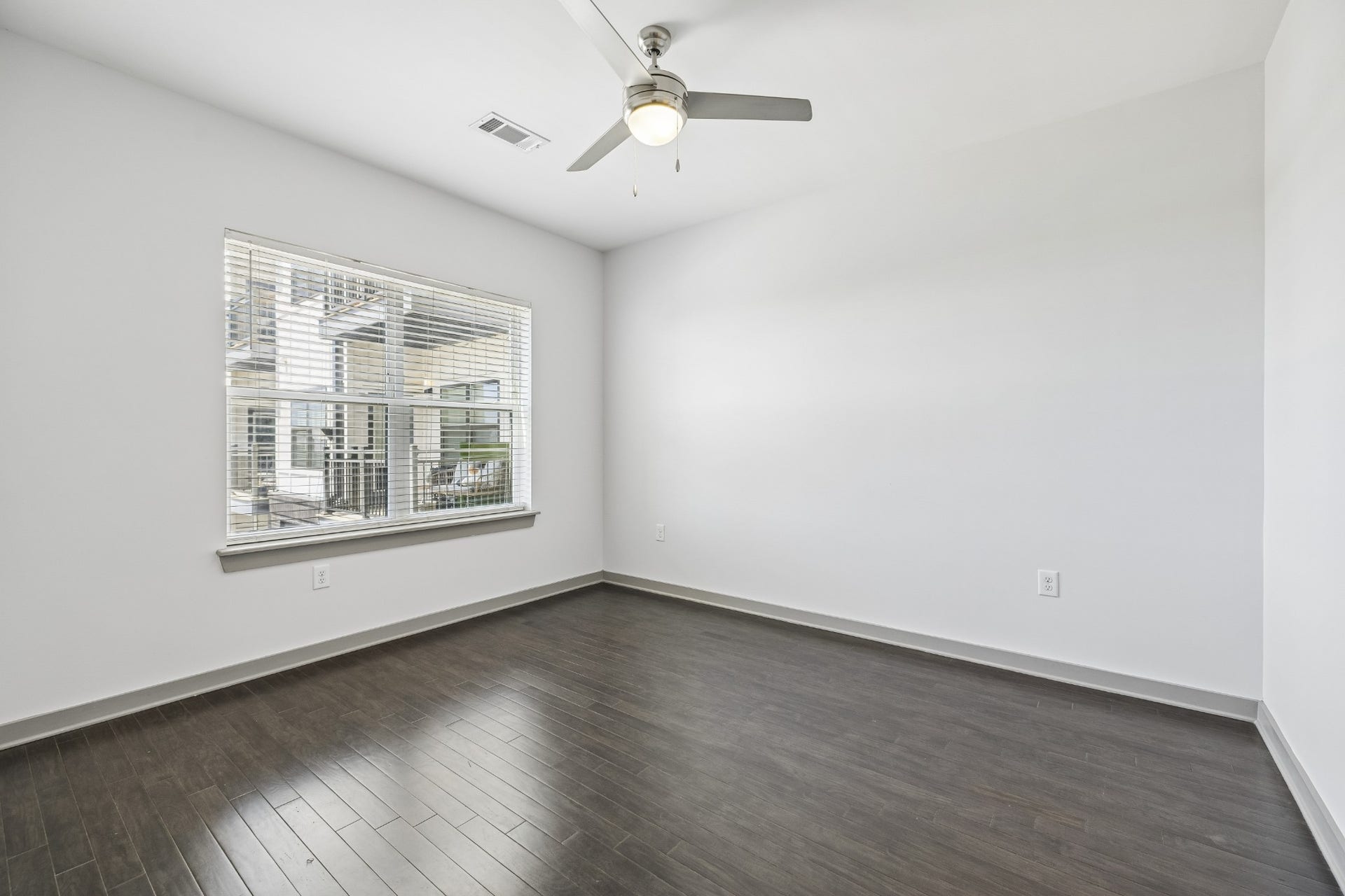 1638 54th Ave N, #202, Nashville, TN 37209 1638 54th Ave N, #202, Nashville, TN 37209