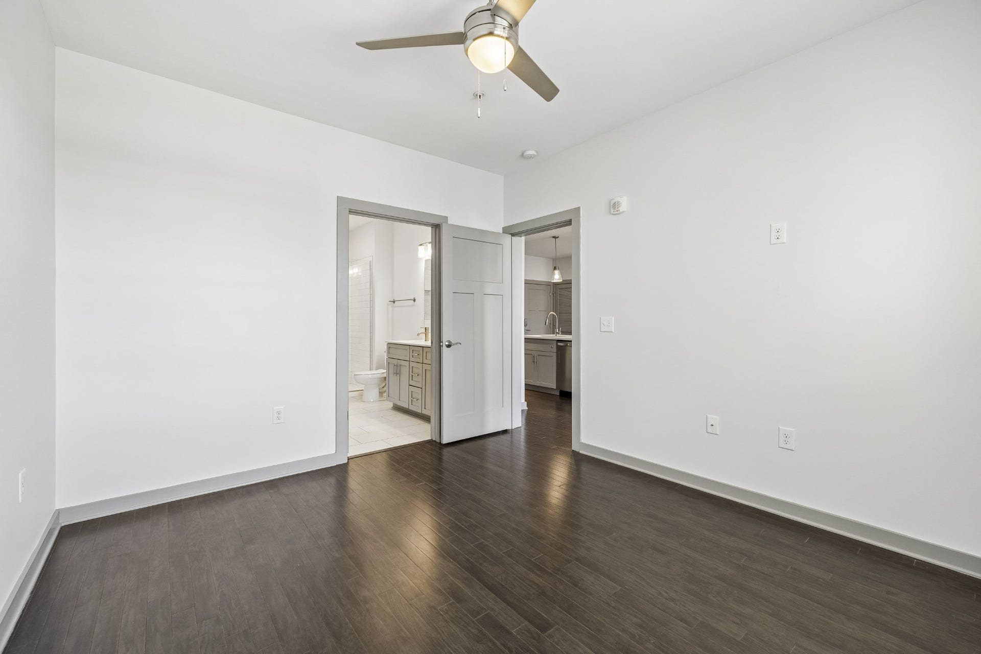 1638 54th Ave N, #202, Nashville, TN 37209 1638 54th Ave N, #202, Nashville, TN 37209
