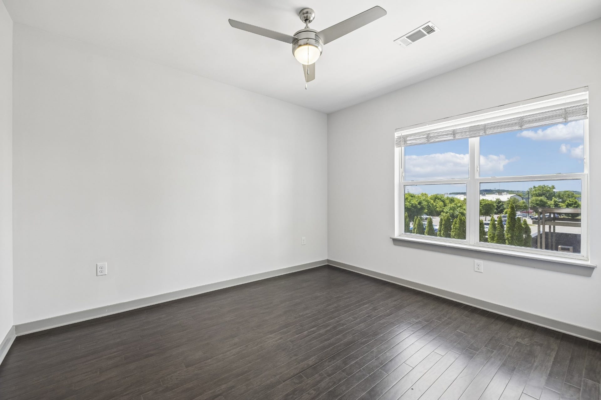 1638 54th Ave N, #202, Nashville, TN 37209 1638 54th Ave N, #202, Nashville, TN 37209