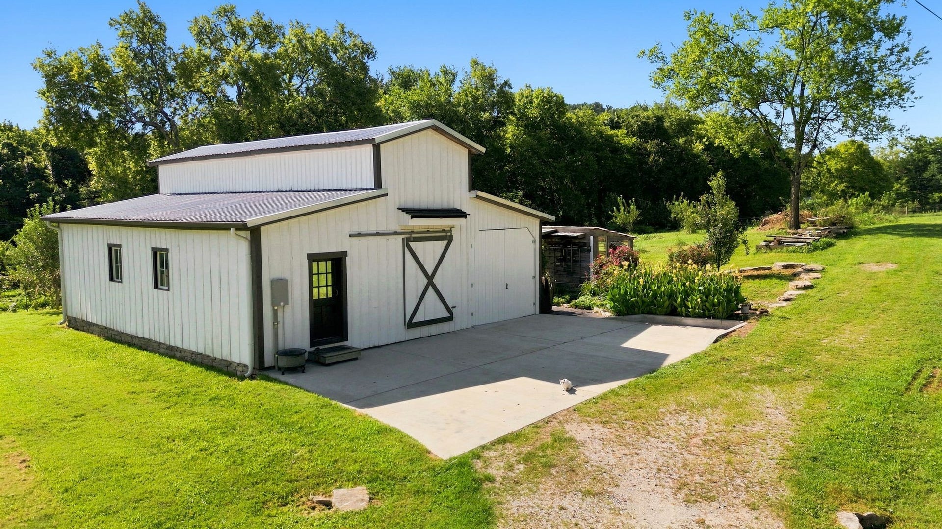 4824 Campbellsville Pike, Columbia, TN 38401 4824 Campbellsville Pike, Columbia, TN 38401