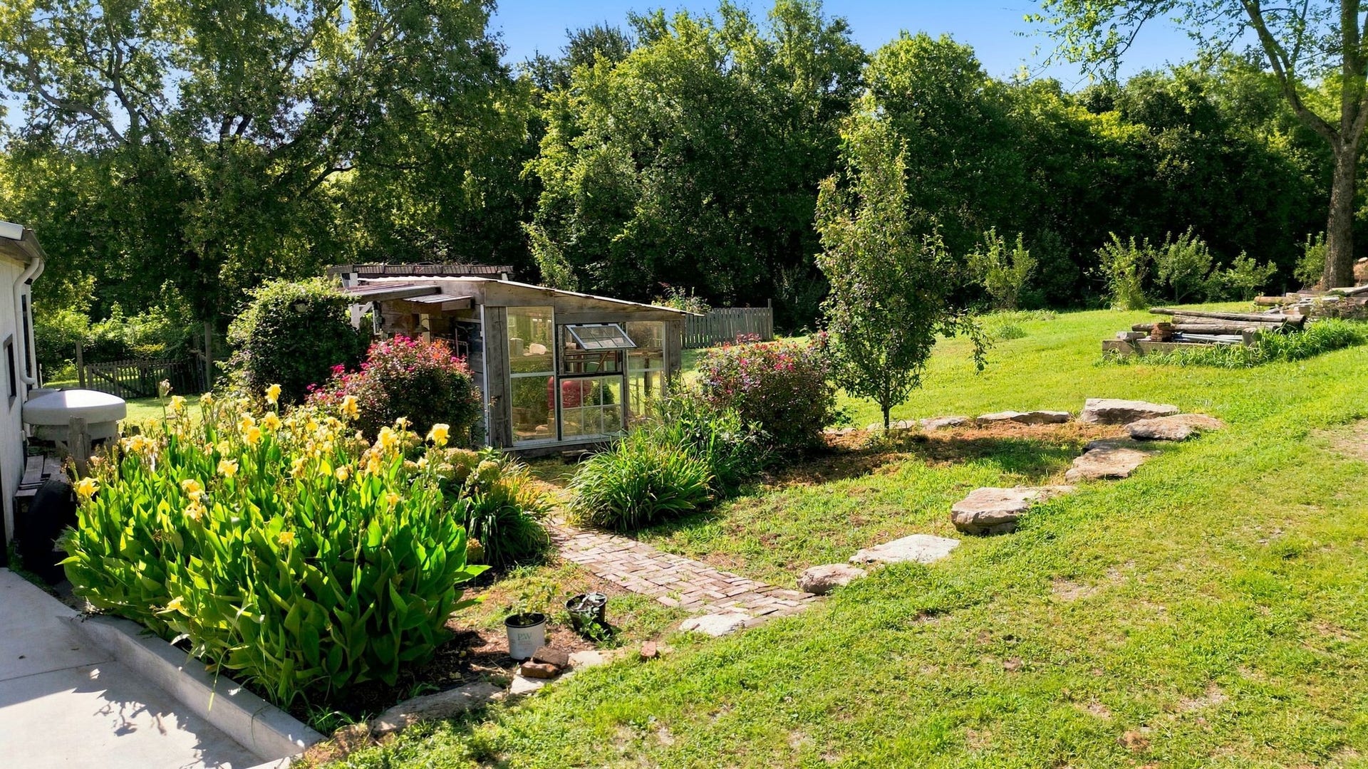 4824 Campbellsville Pike, Columbia, TN 38401 4824 Campbellsville Pike, Columbia, TN 38401