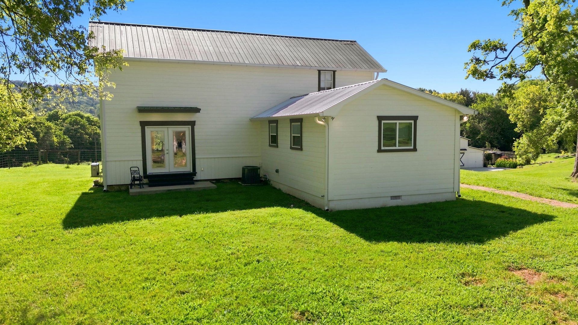 4824 Campbellsville Pike, Columbia, TN 38401 4824 Campbellsville Pike, Columbia, TN 38401