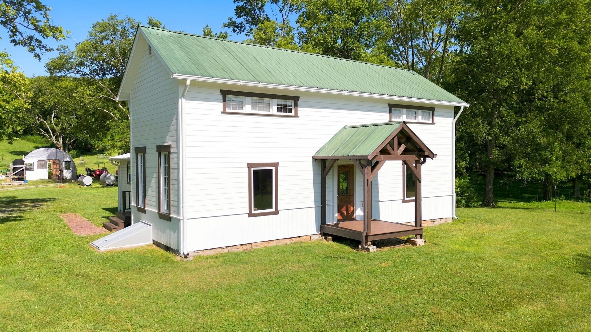 4824 Campbellsville Pike, Columbia, TN 38401 4824 Campbellsville Pike, Columbia, TN 38401