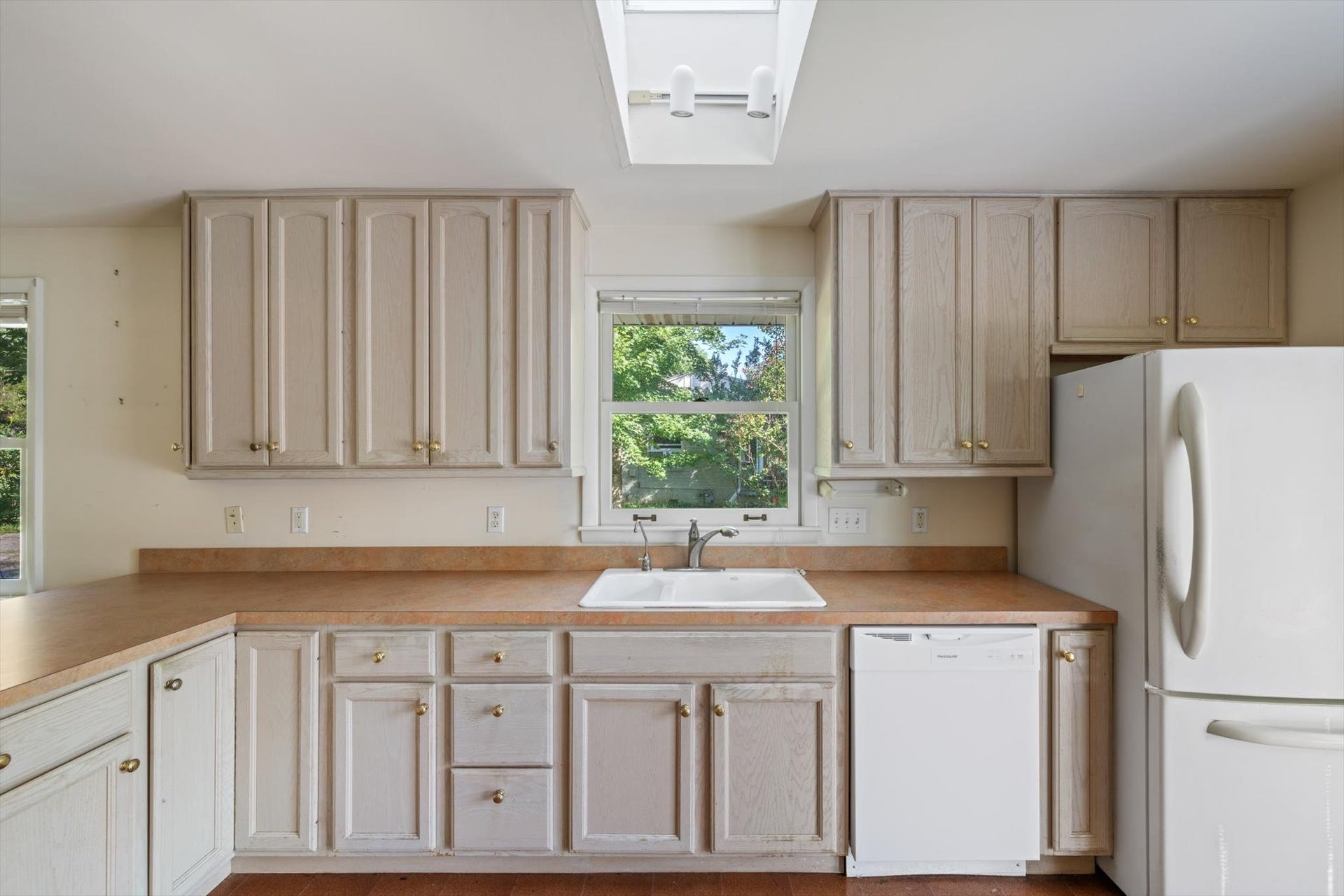 4921 Timberdale Dr, Nashville, TN 37211 4921 Timberdale Dr, Nashville, TN 37211
