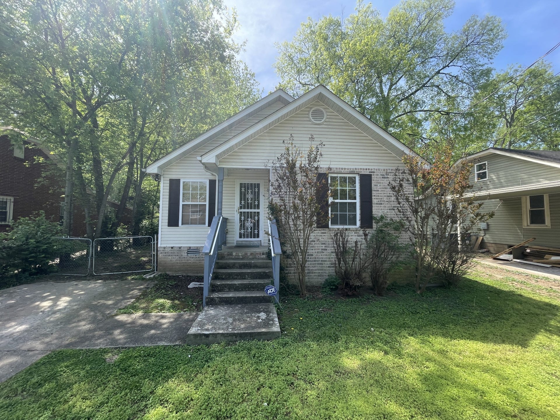2209 Albion St, Nashville, TN 37208 2209 Albion St, Nashville, TN 37208
