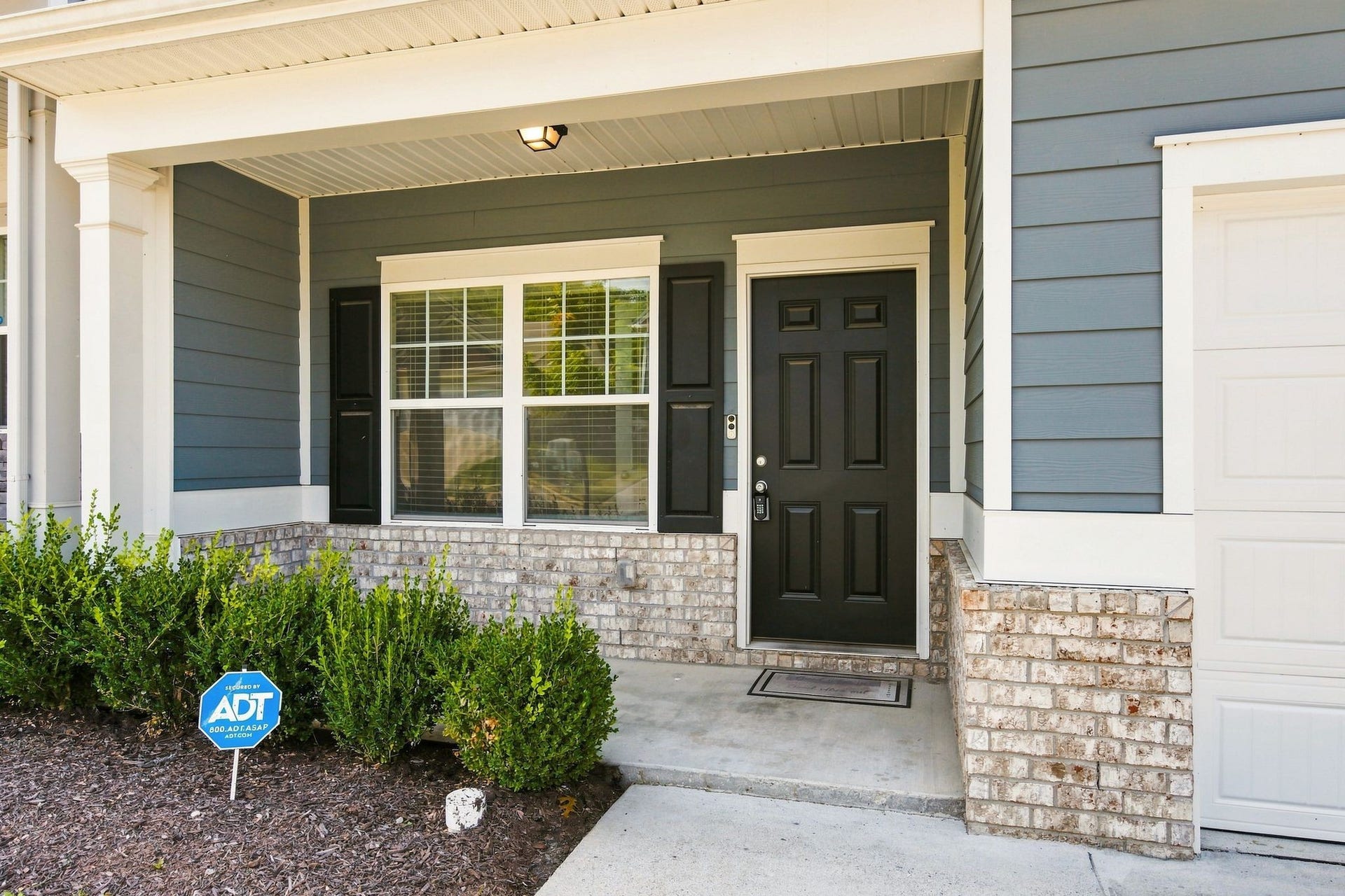 920 Millstream Dr, Nashville, TN 37218 920 Millstream Dr, Nashville, TN 37218