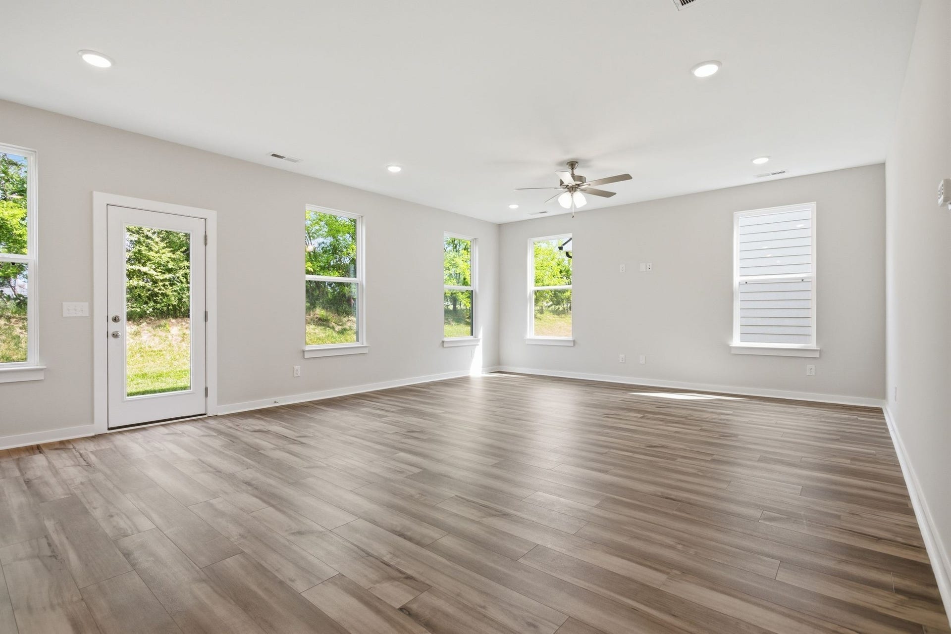 332 Black Bear Drive, Mount Pleasant, TN 38474 332 Black Bear Drive, Mount Pleasant, TN 38474